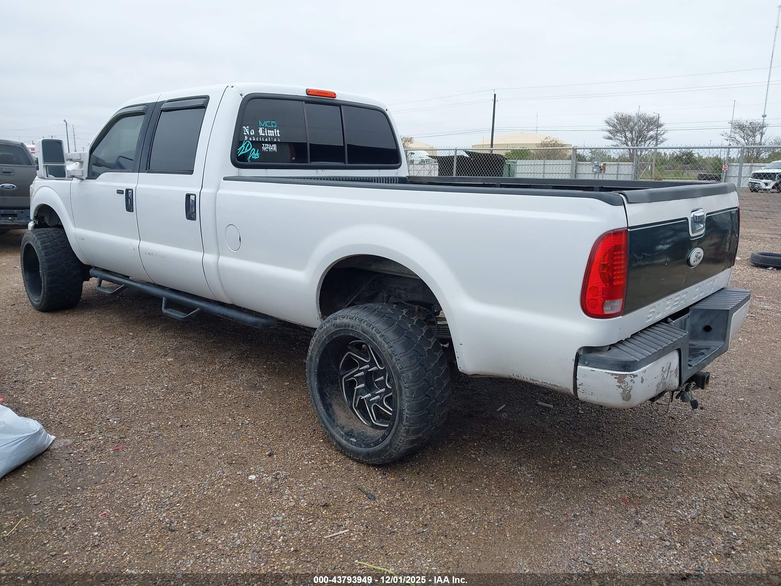 FORD F-350 image 3