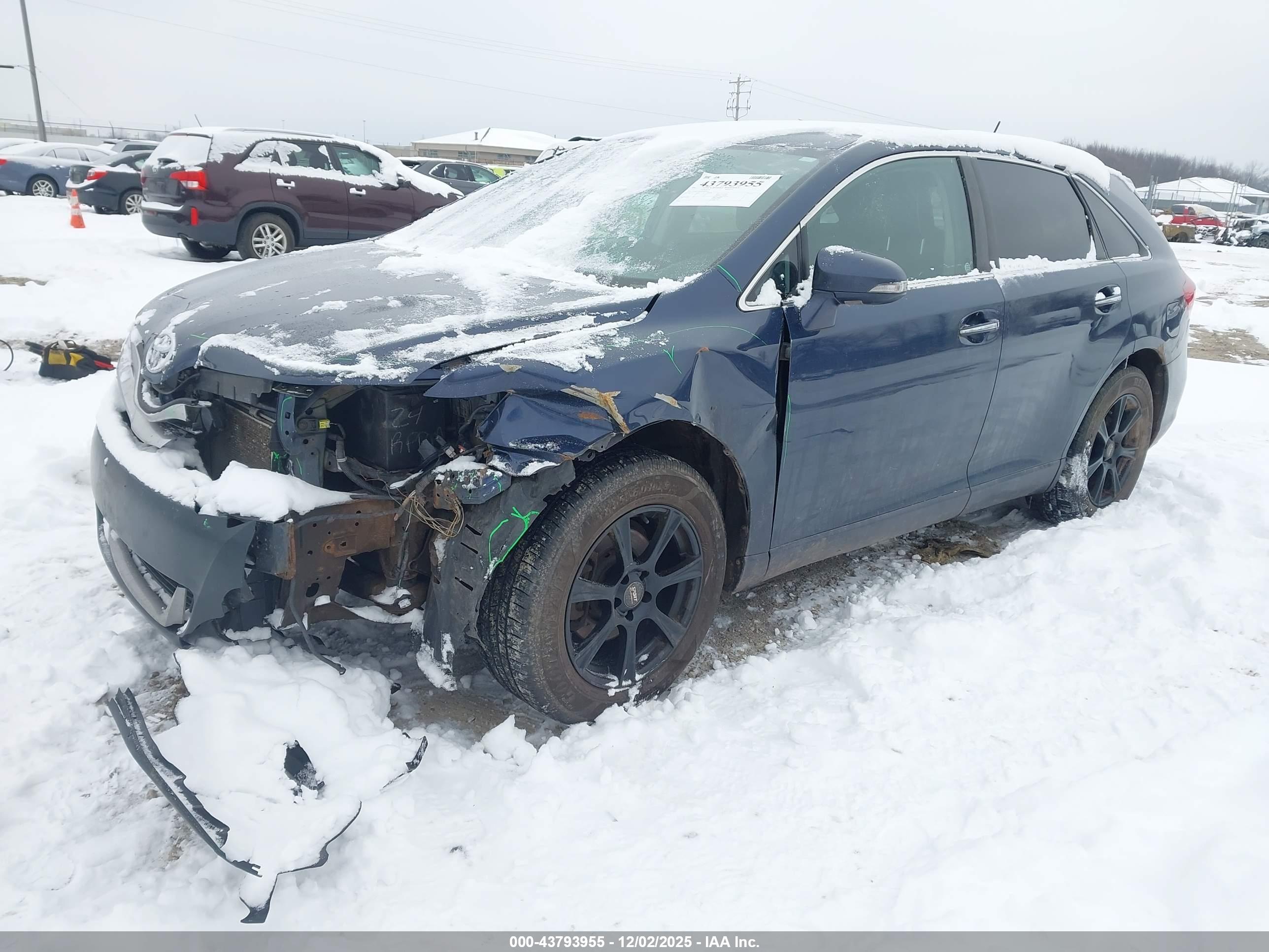 TOYOTA VENZA image 2