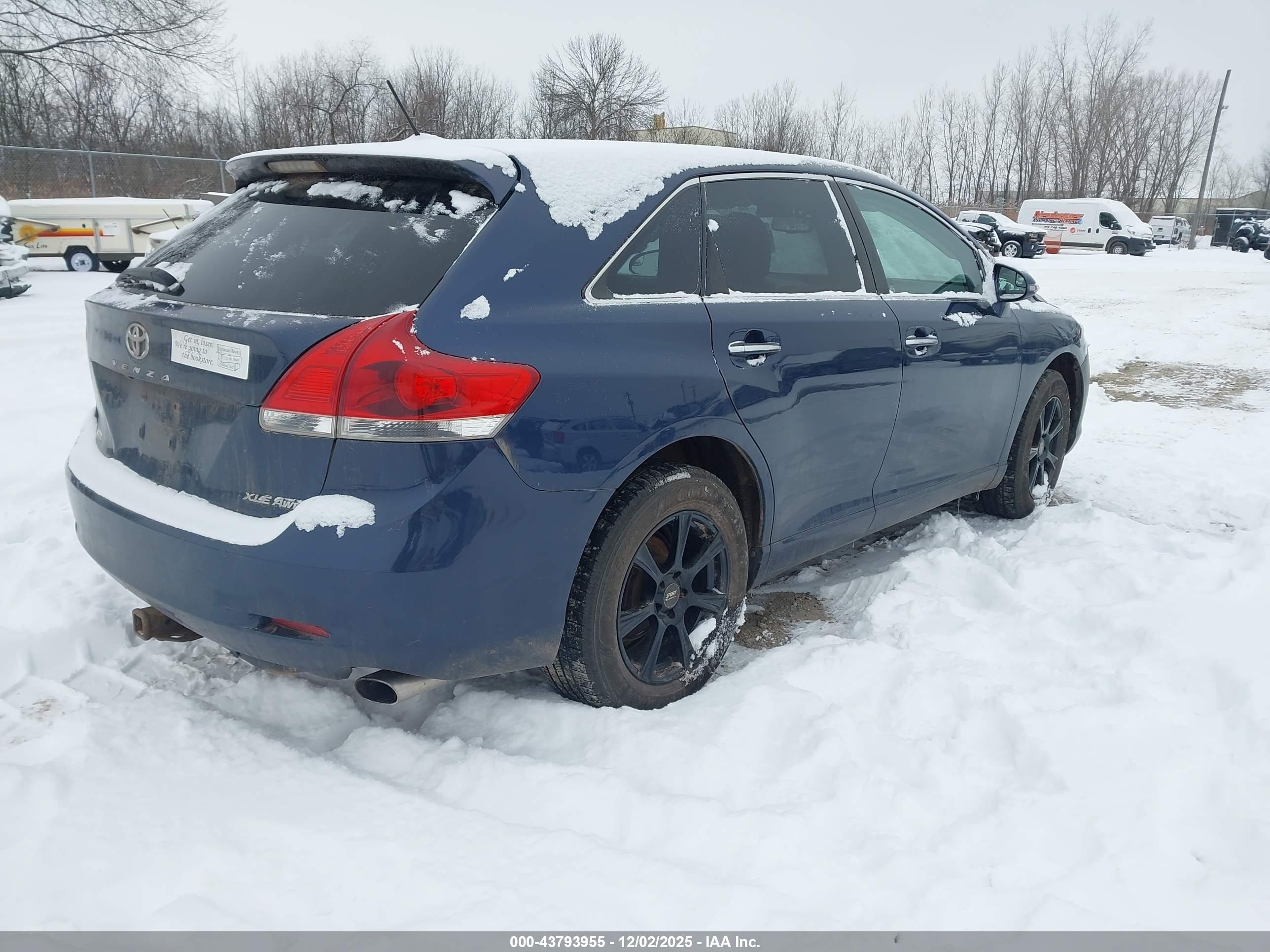 TOYOTA VENZA image 4