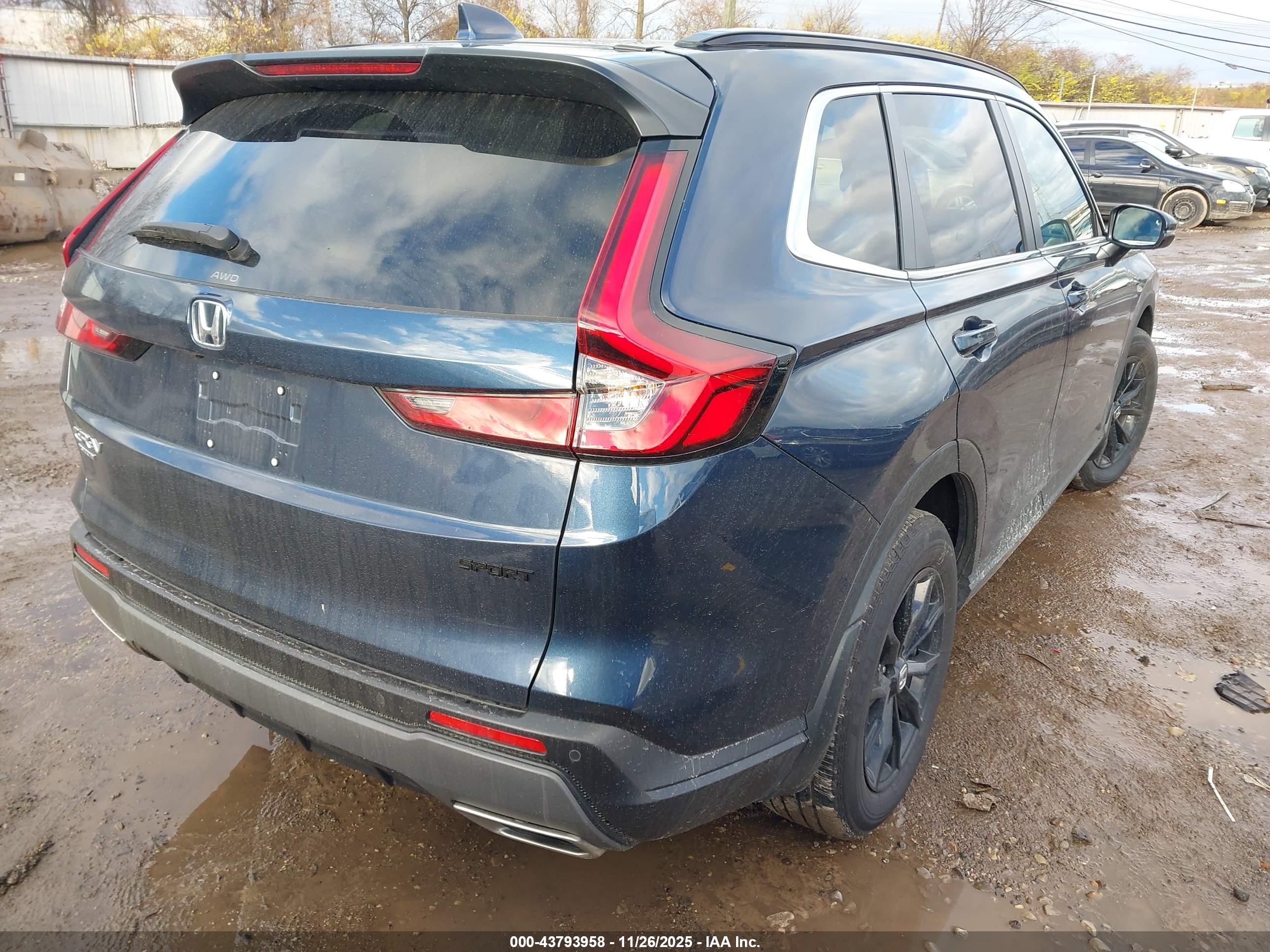 HONDA CR-V image 4