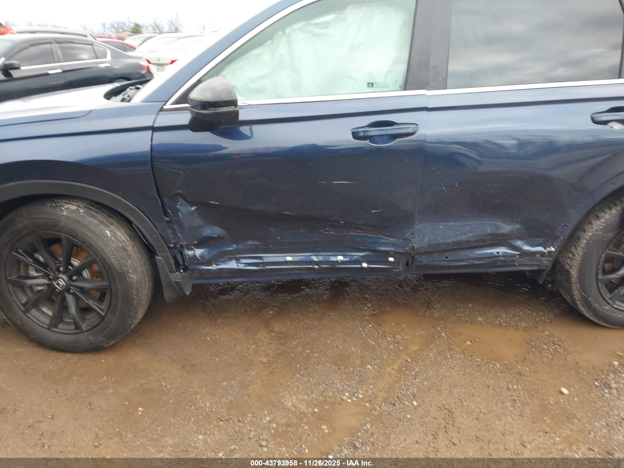 HONDA CR-V image 6