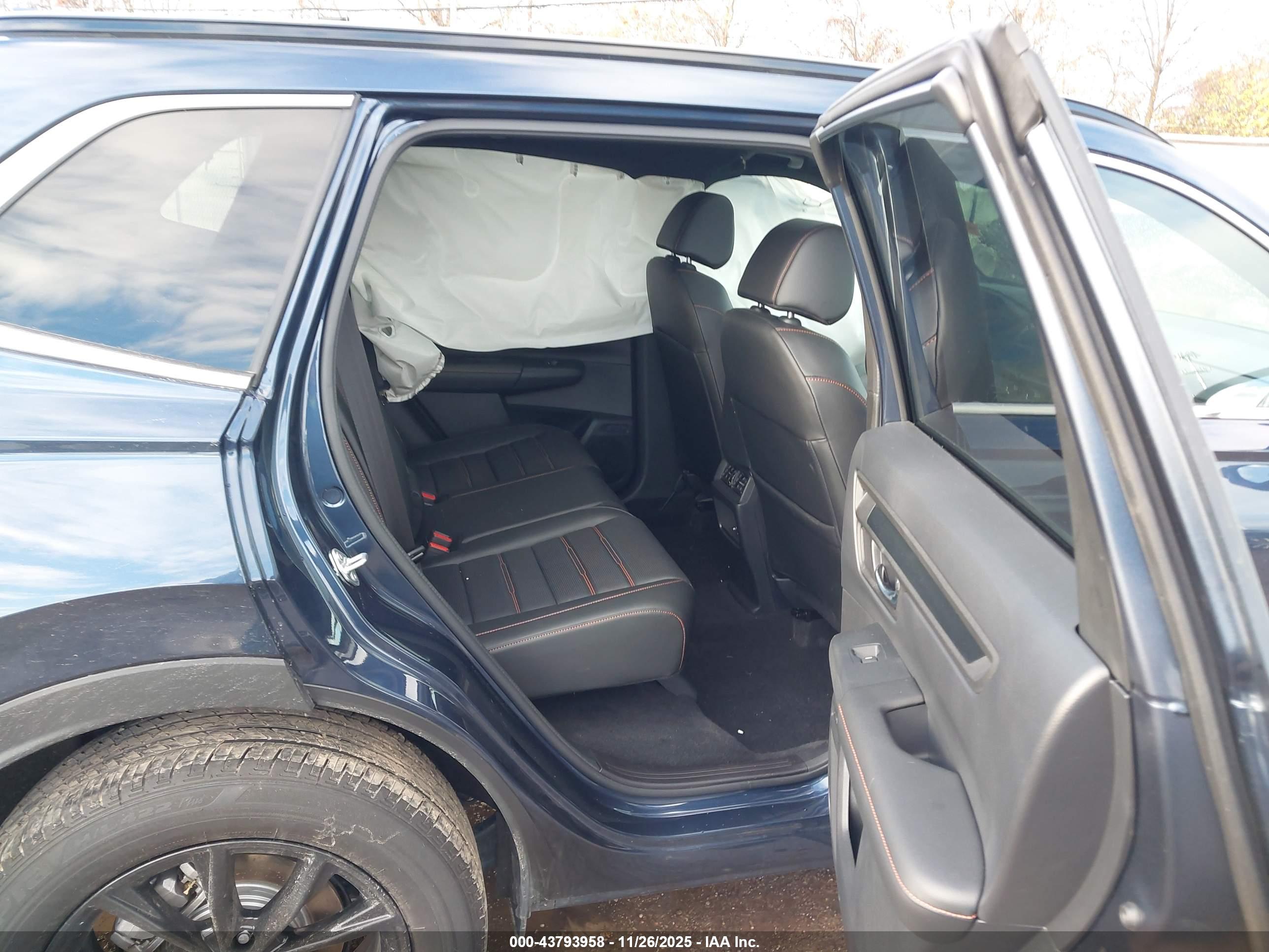 HONDA CR-V image 8