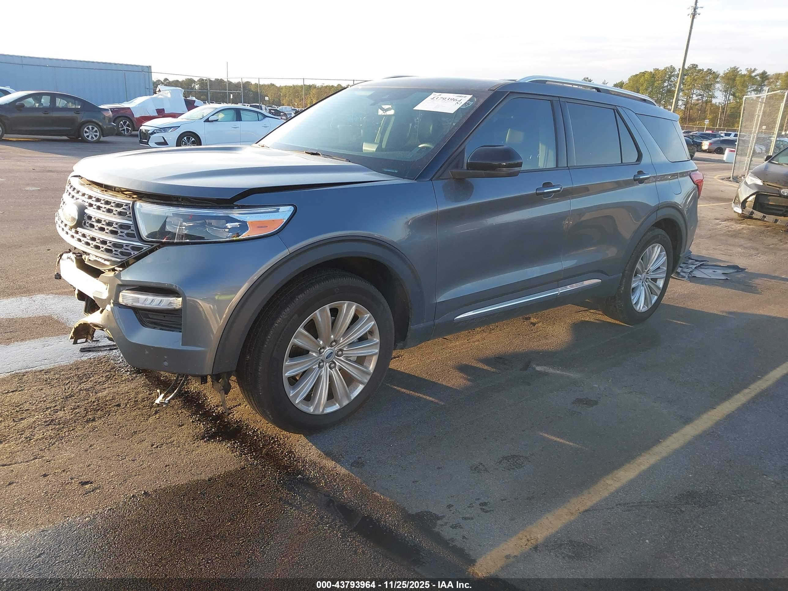FORD EXPLORER image 2
