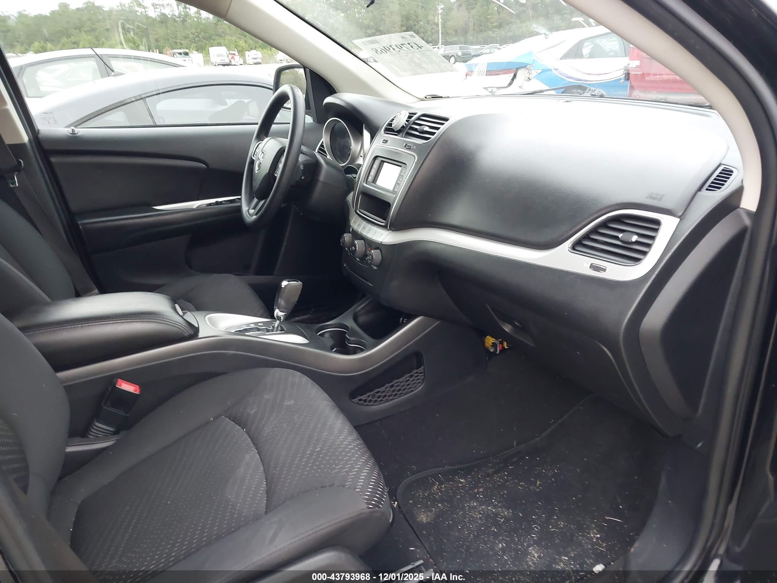 DODGE JOURNEY image 5