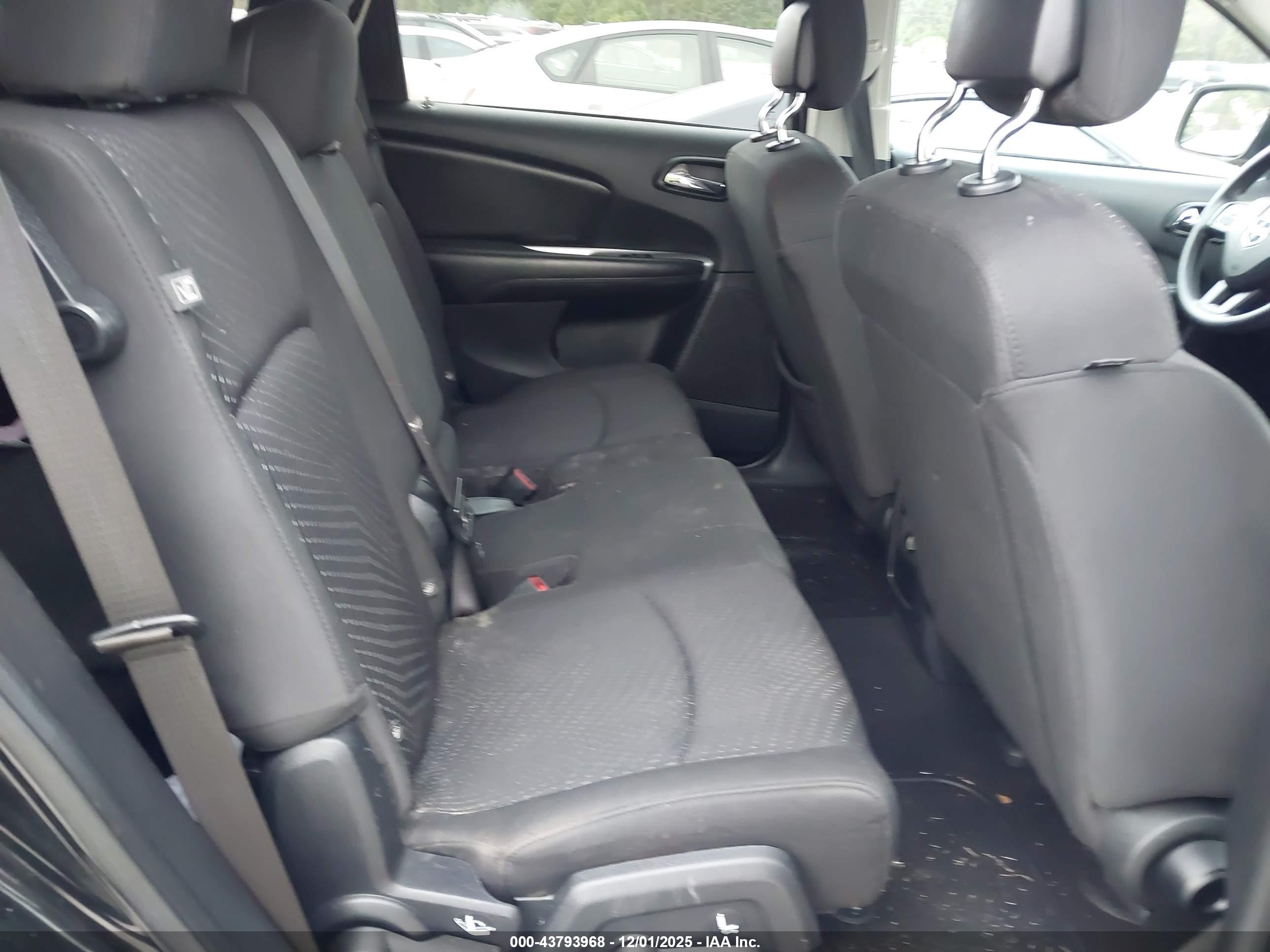 DODGE JOURNEY image 8