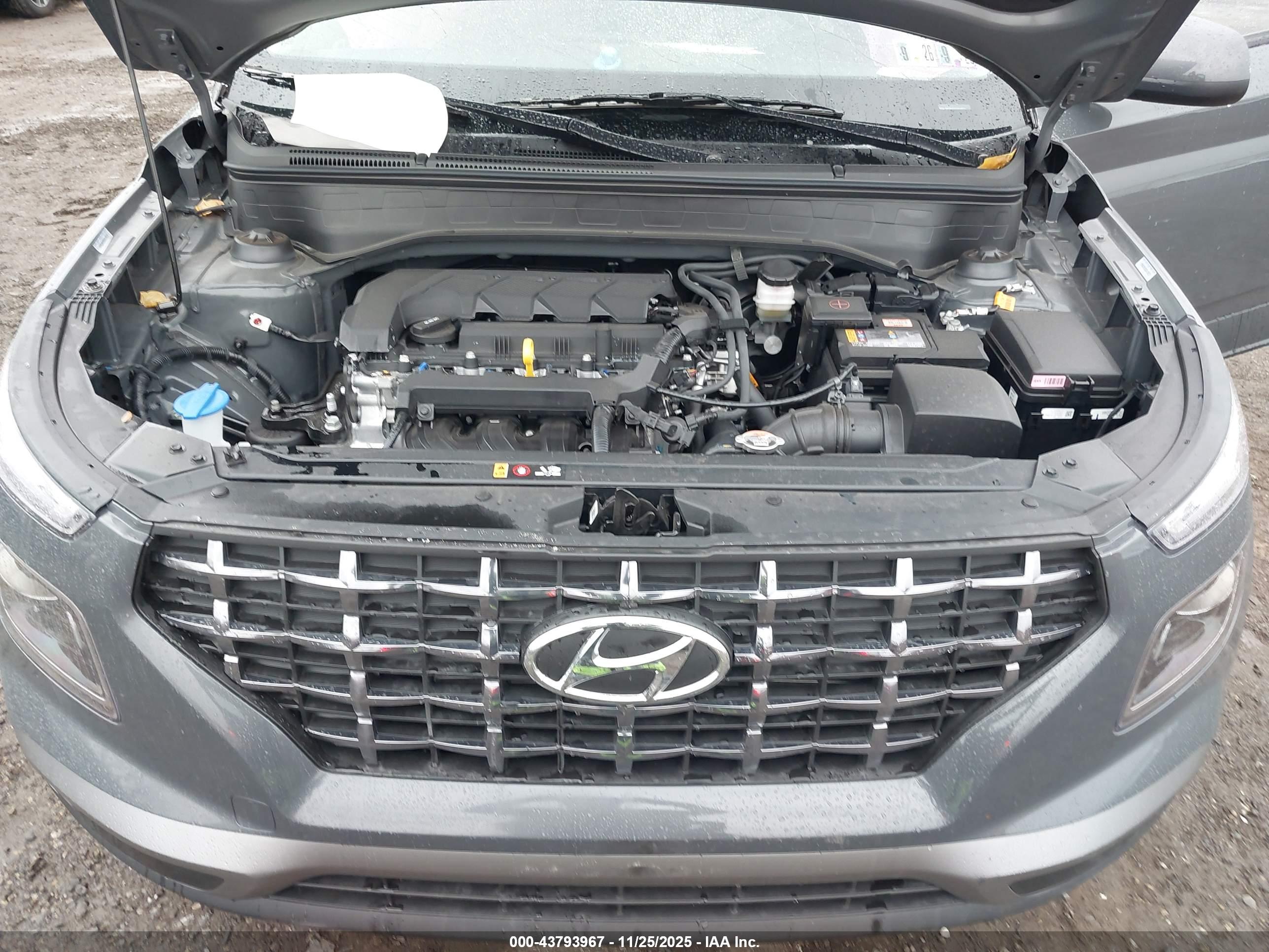 HYUNDAI VENUE image 10
