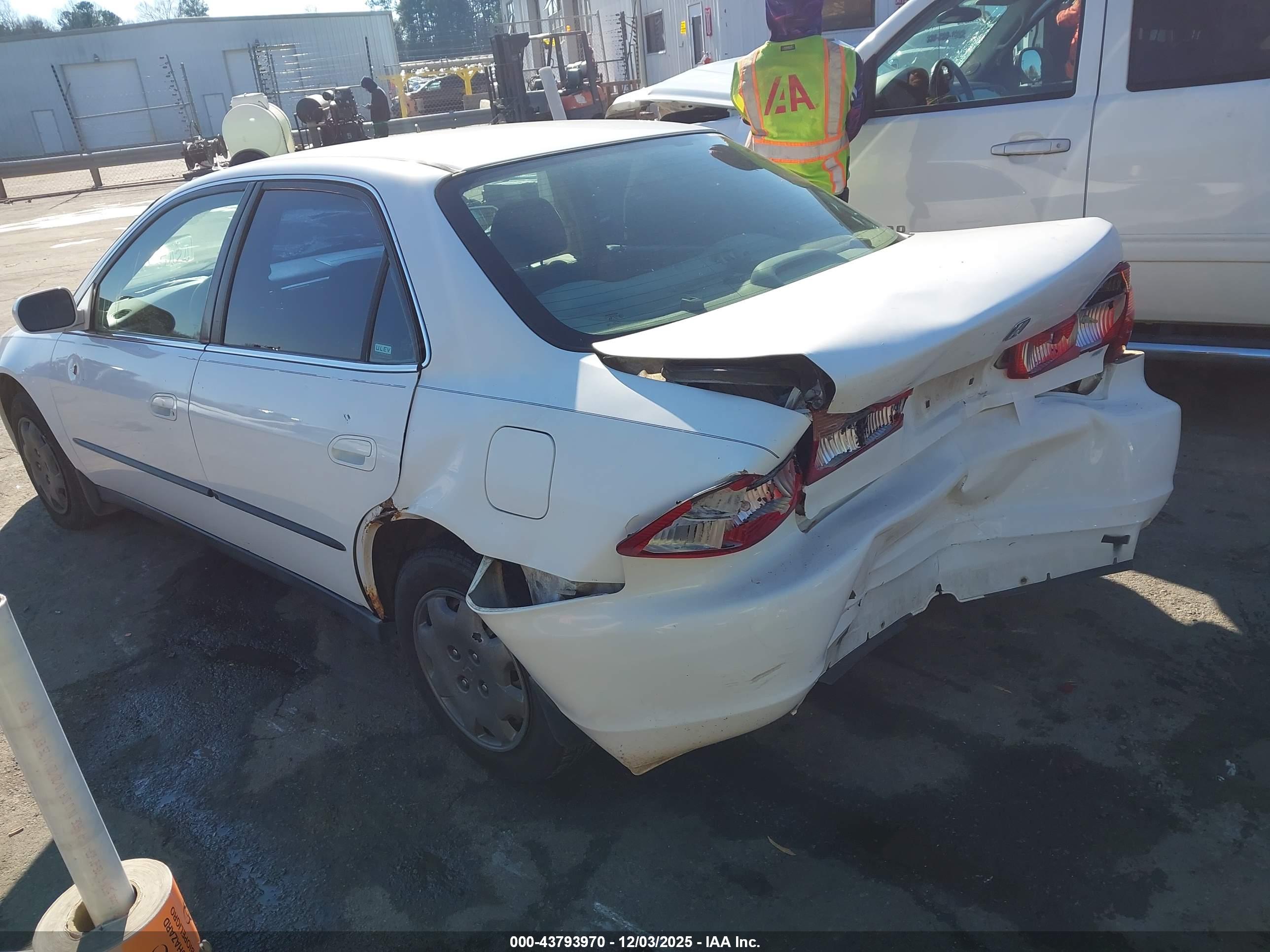 HONDA ACCORD image 3