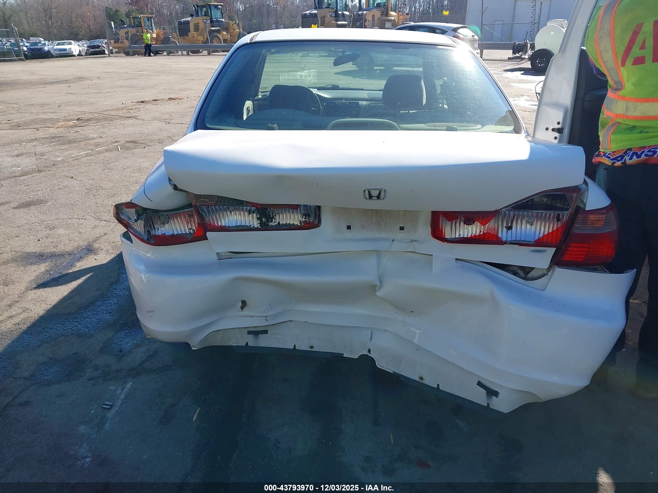 HONDA ACCORD image 6