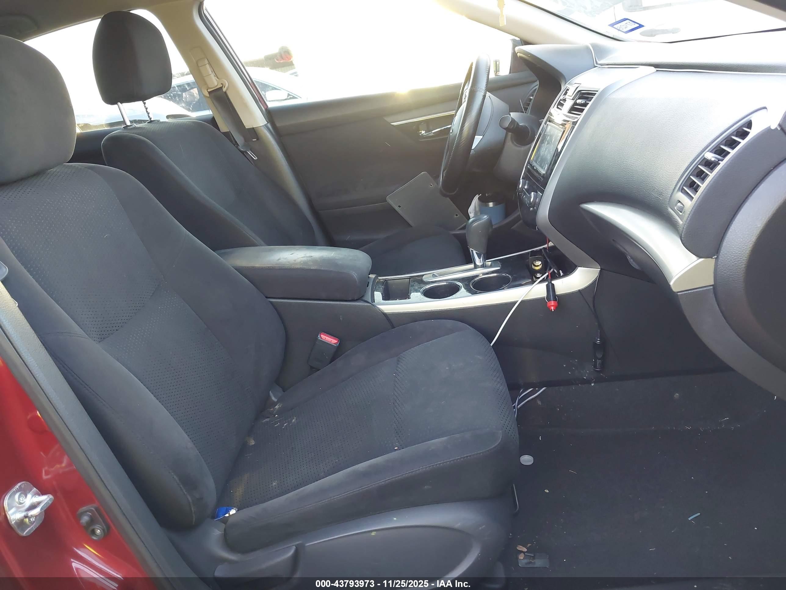 NISSAN ALTIMA image 5