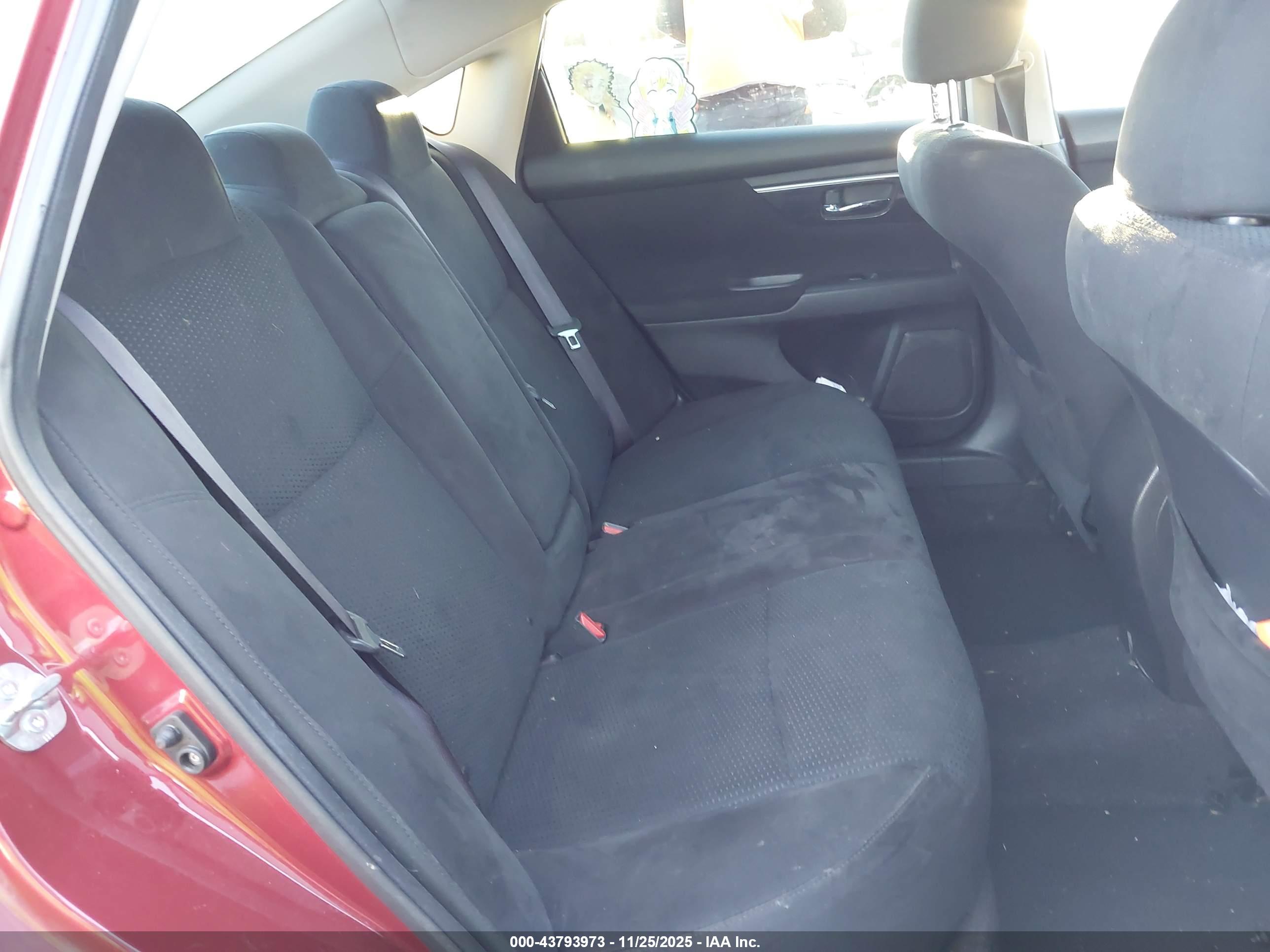 NISSAN ALTIMA image 8