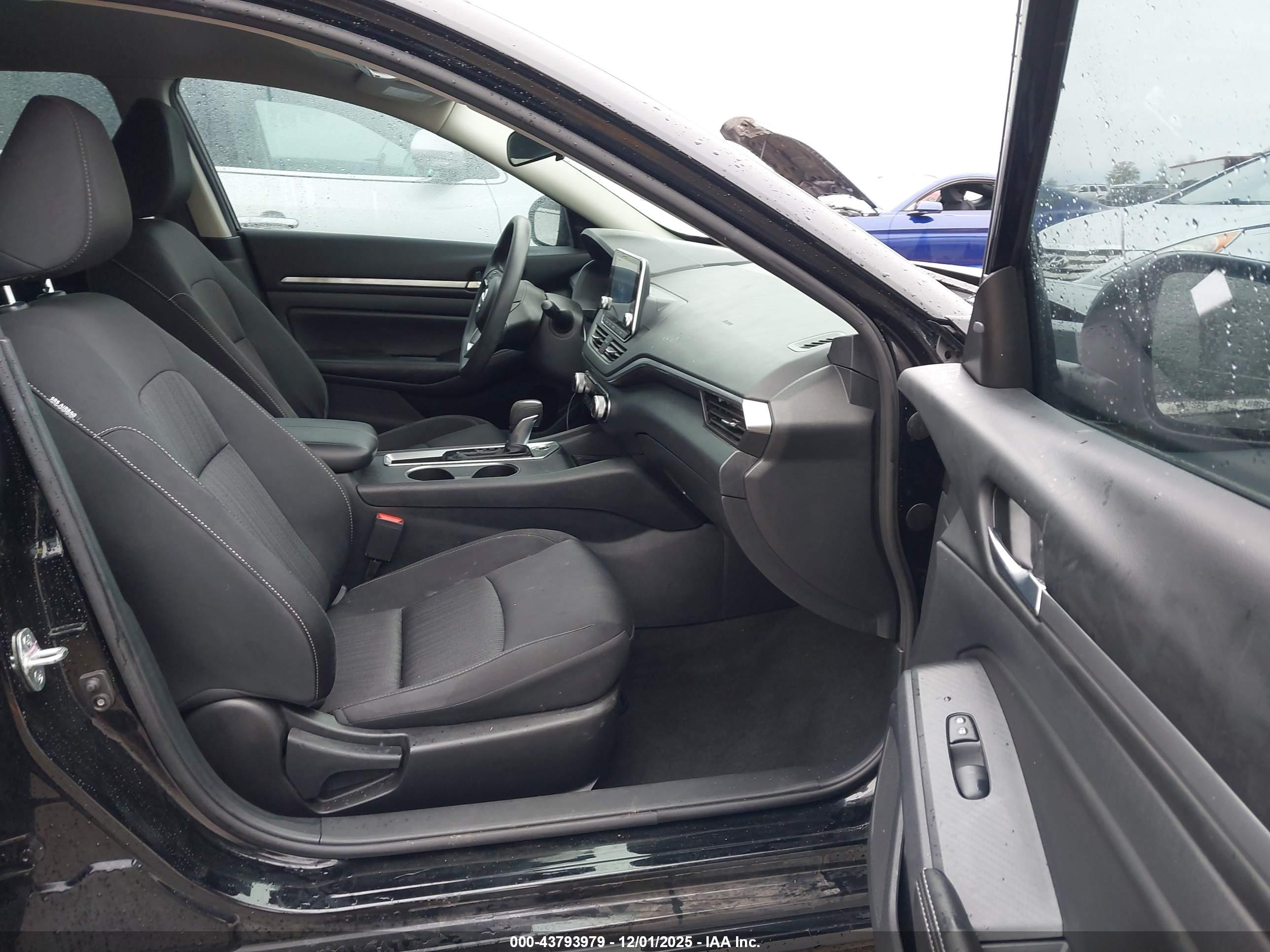 NISSAN ALTIMA image 5