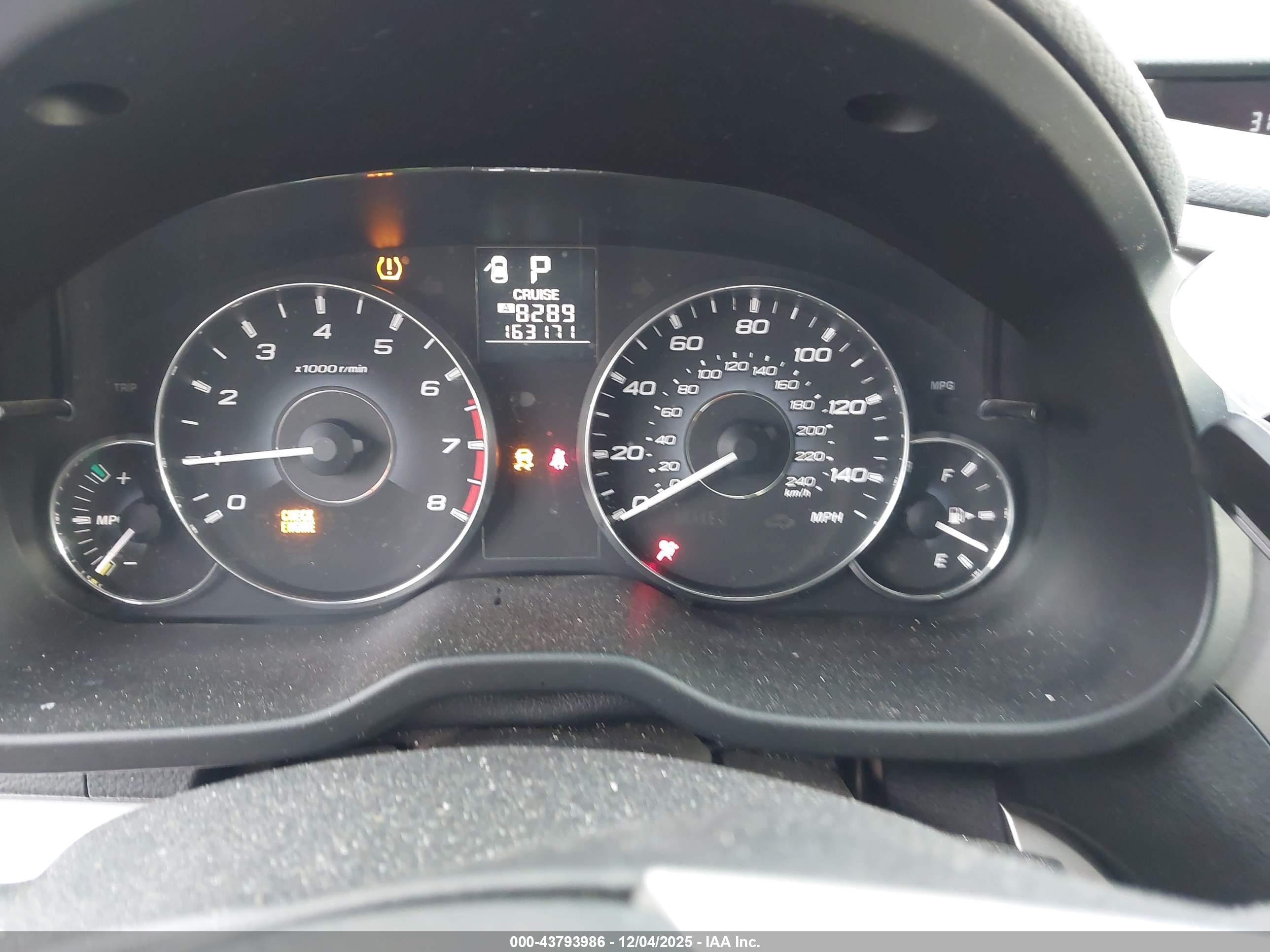 SUBARU OUTBACK image 7