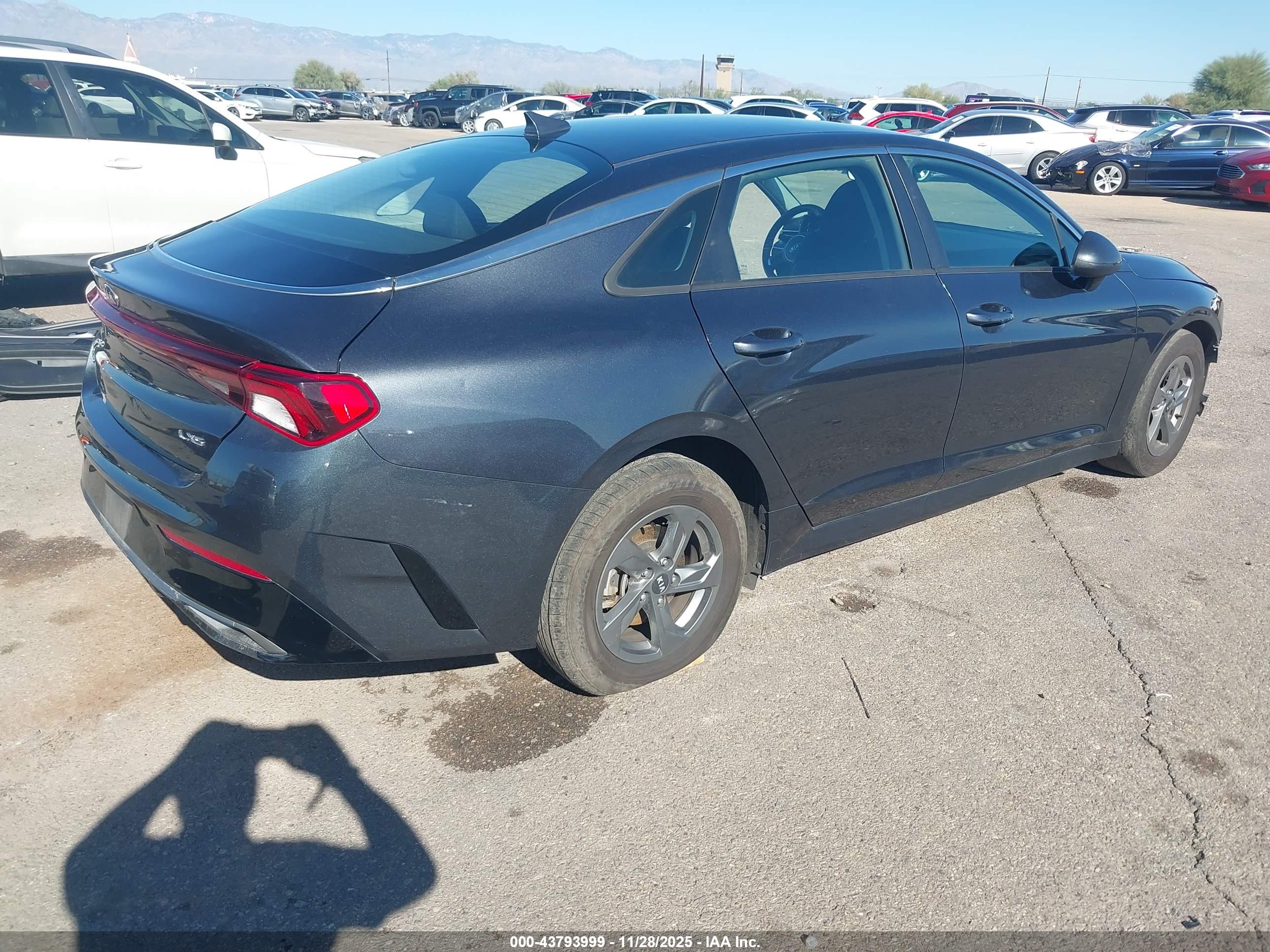KIA K5 image 4