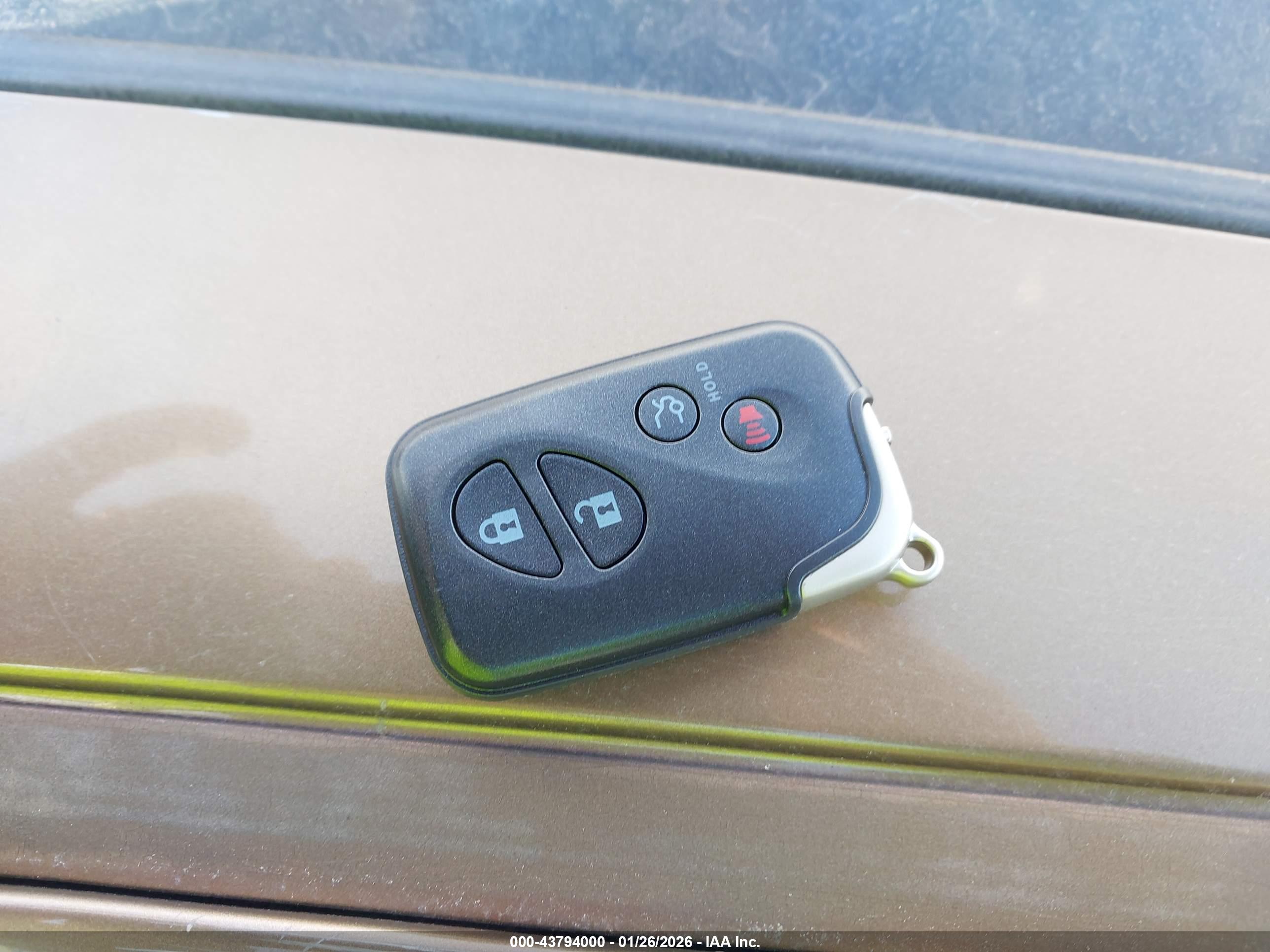 LEXUS ES image 11