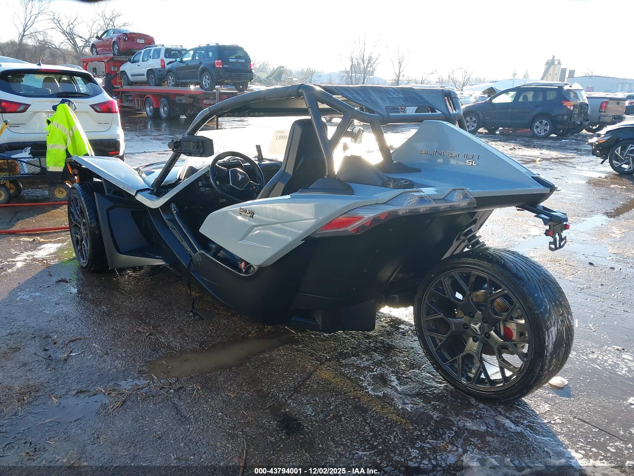 POLARIS SLINGSHOT image 3