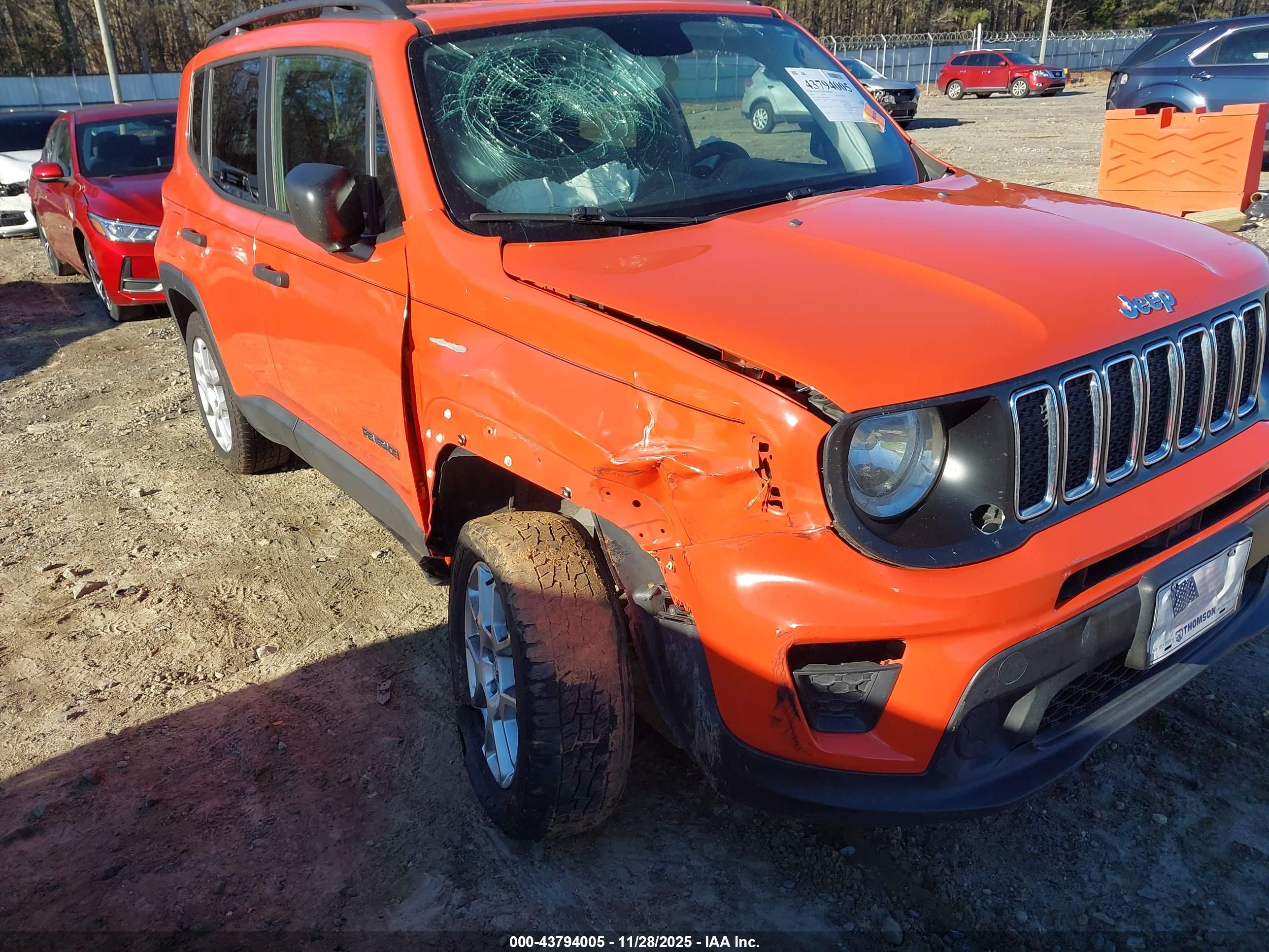 JEEP RENEGADE image 6