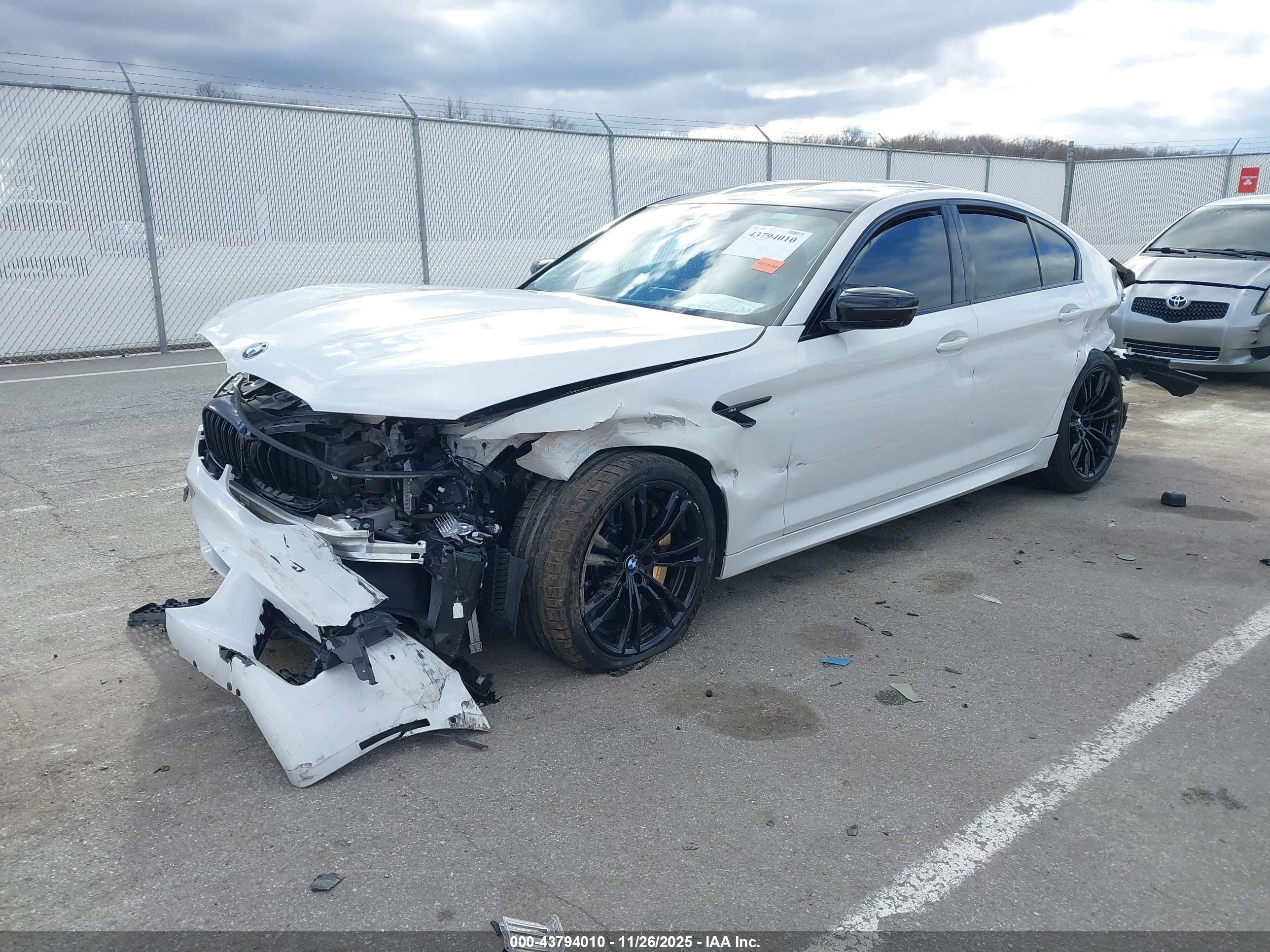 BMW M5 image 2