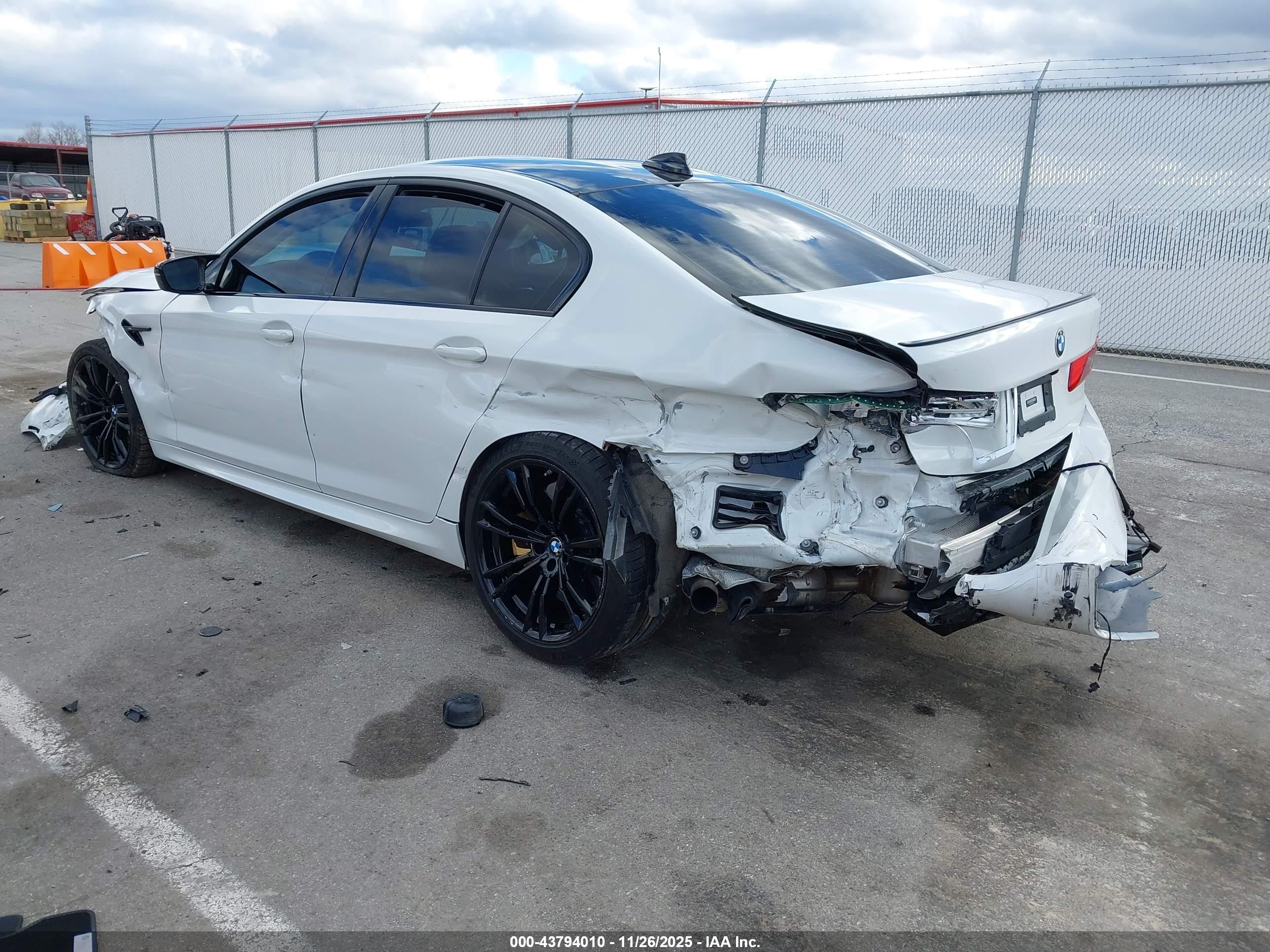 BMW M5 image 3