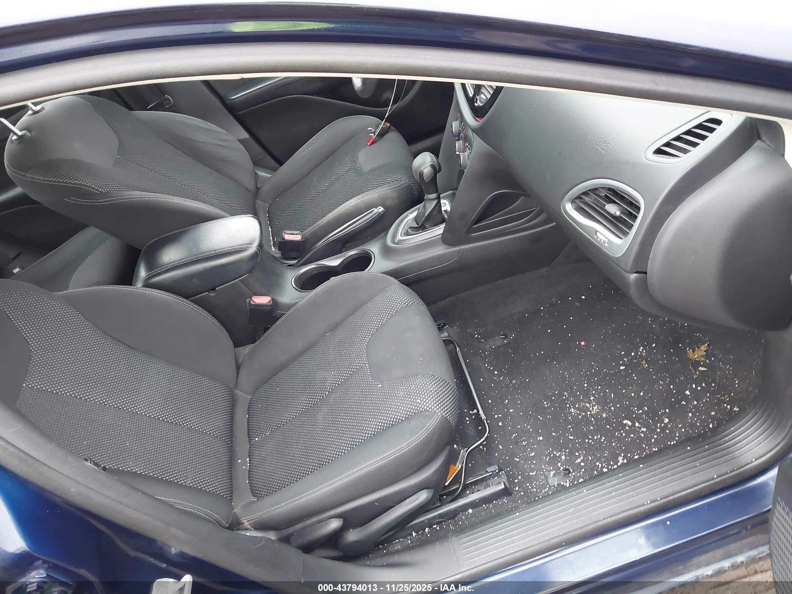 DODGE DART image 5