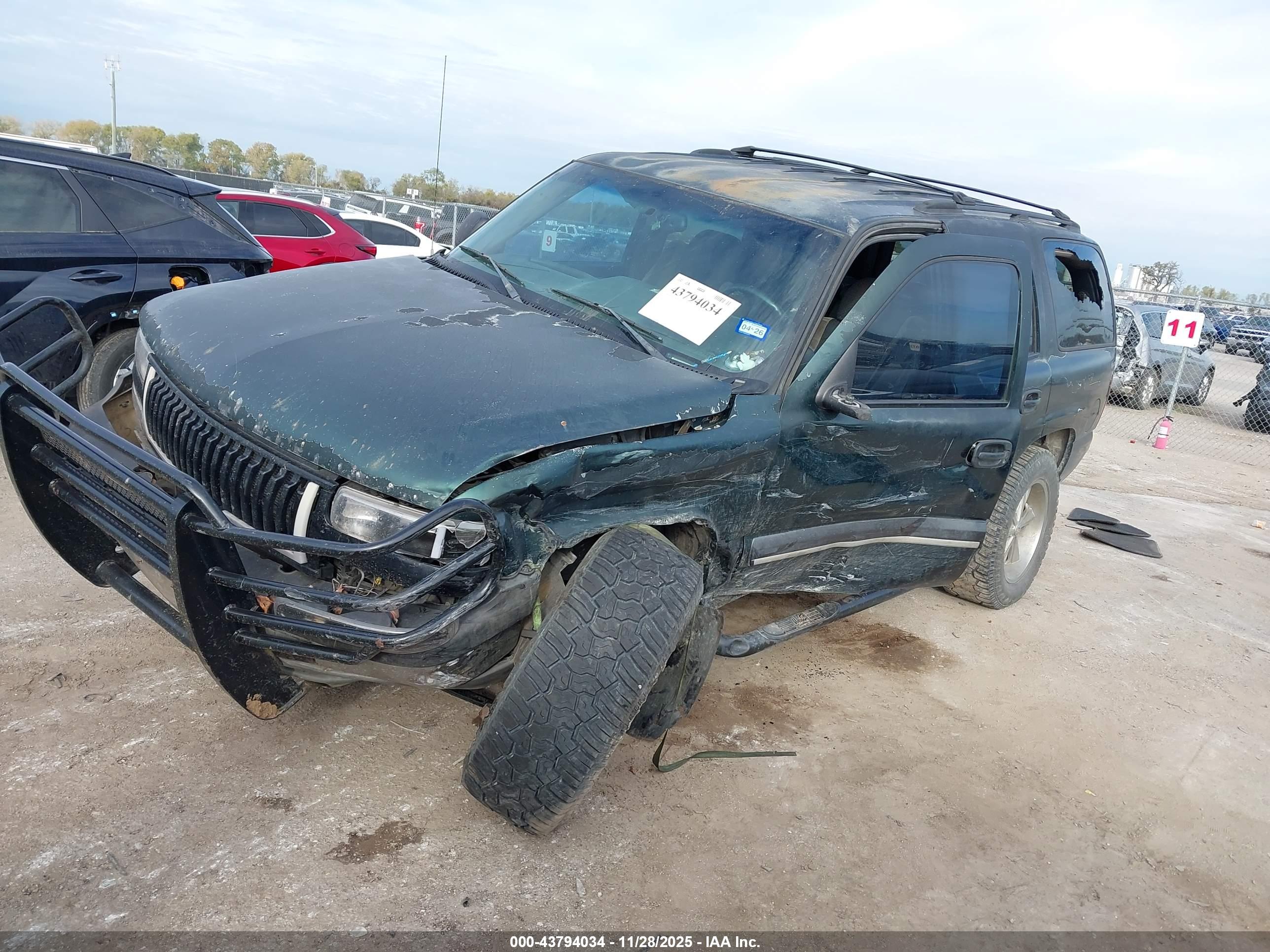 CHEVROLET TAHOE image 2