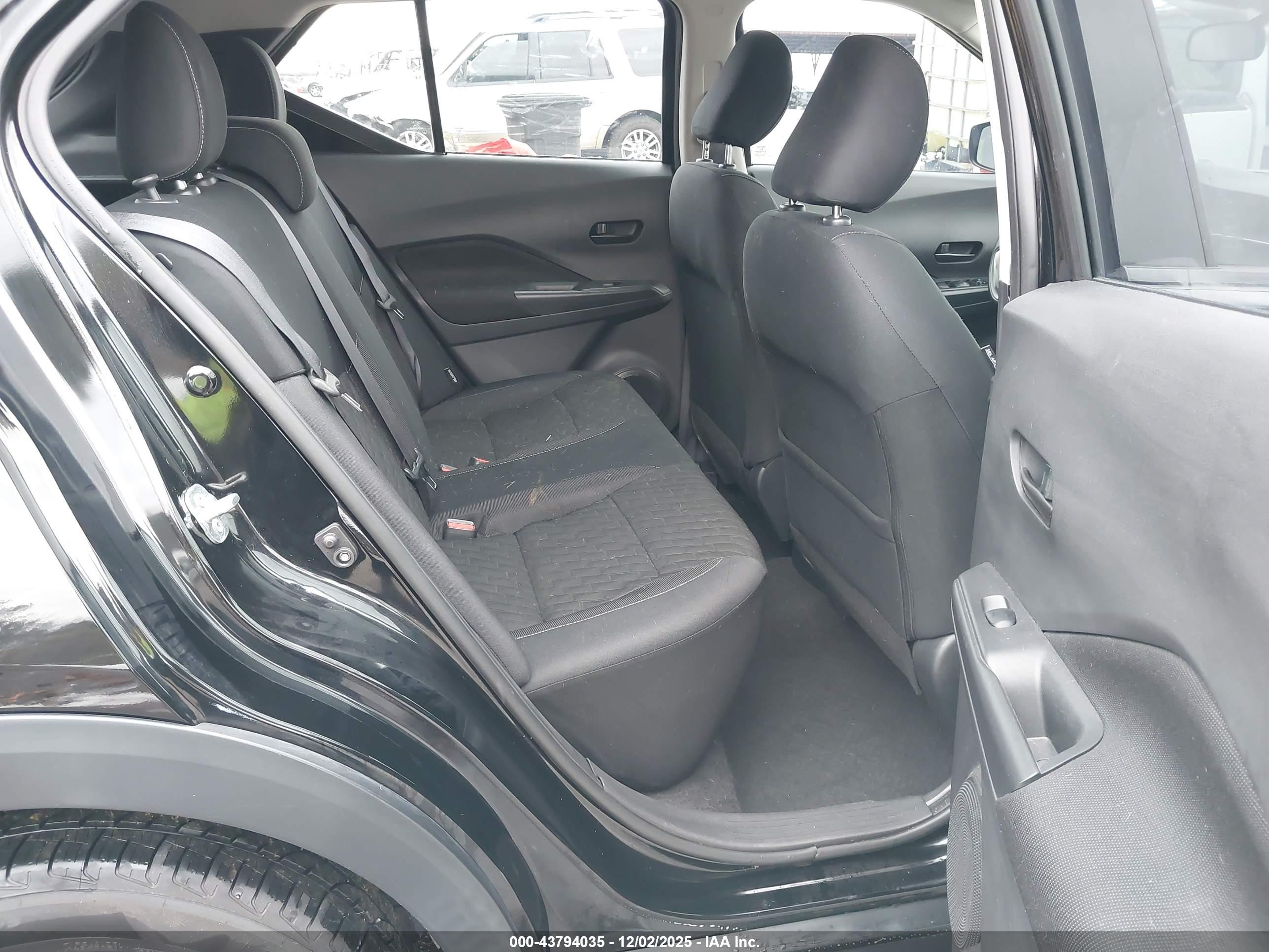 NISSAN KICKS image 8