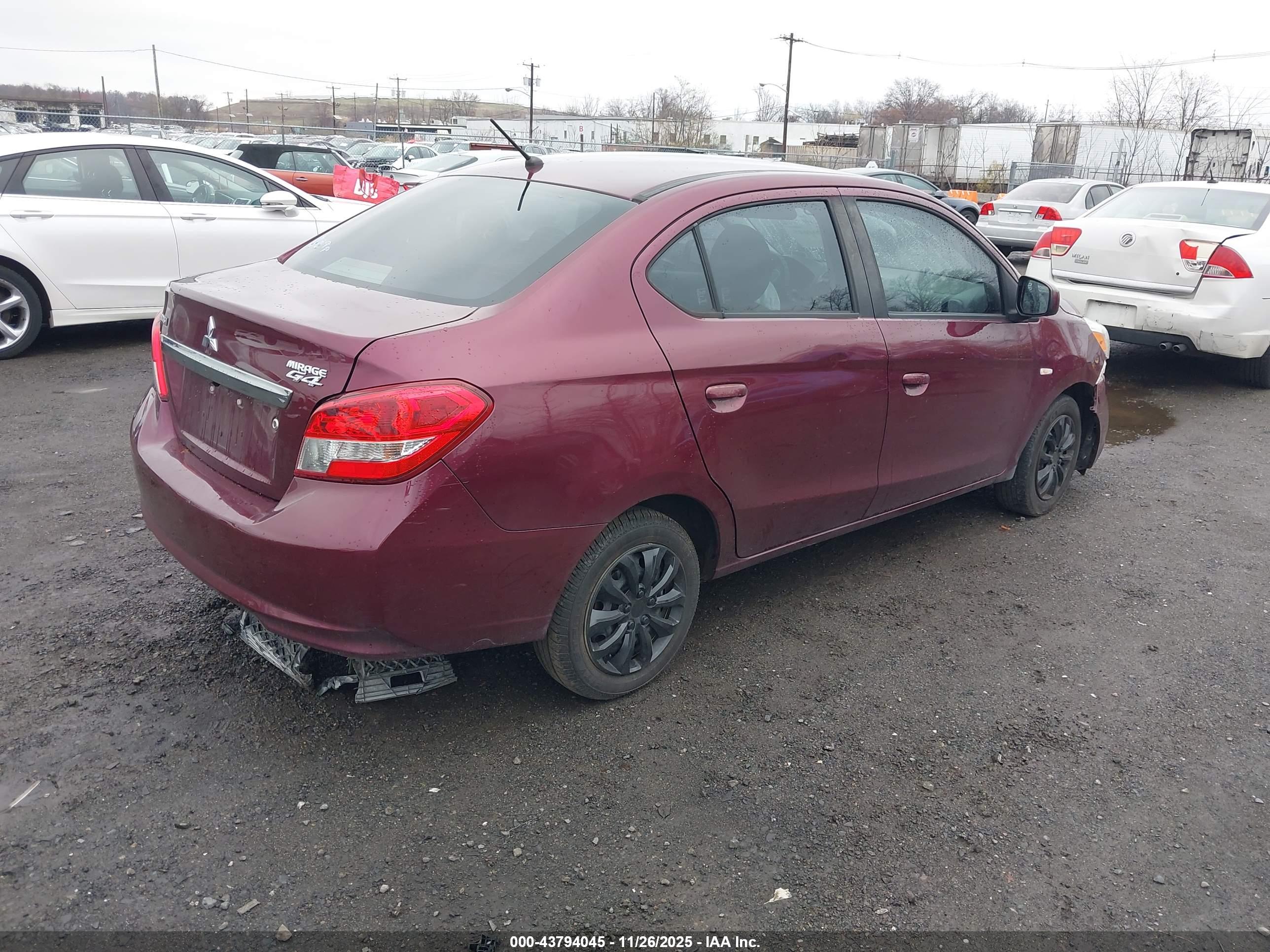 MITSUBISHI MIRAGE image 4