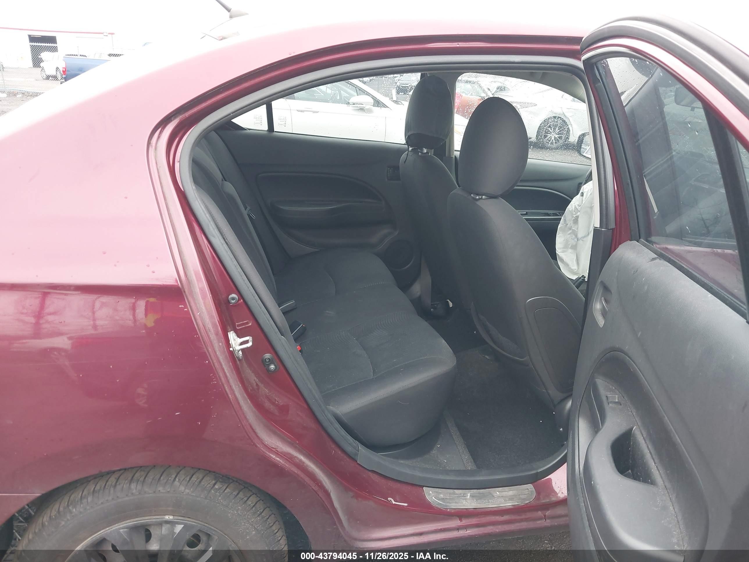 MITSUBISHI MIRAGE image 8