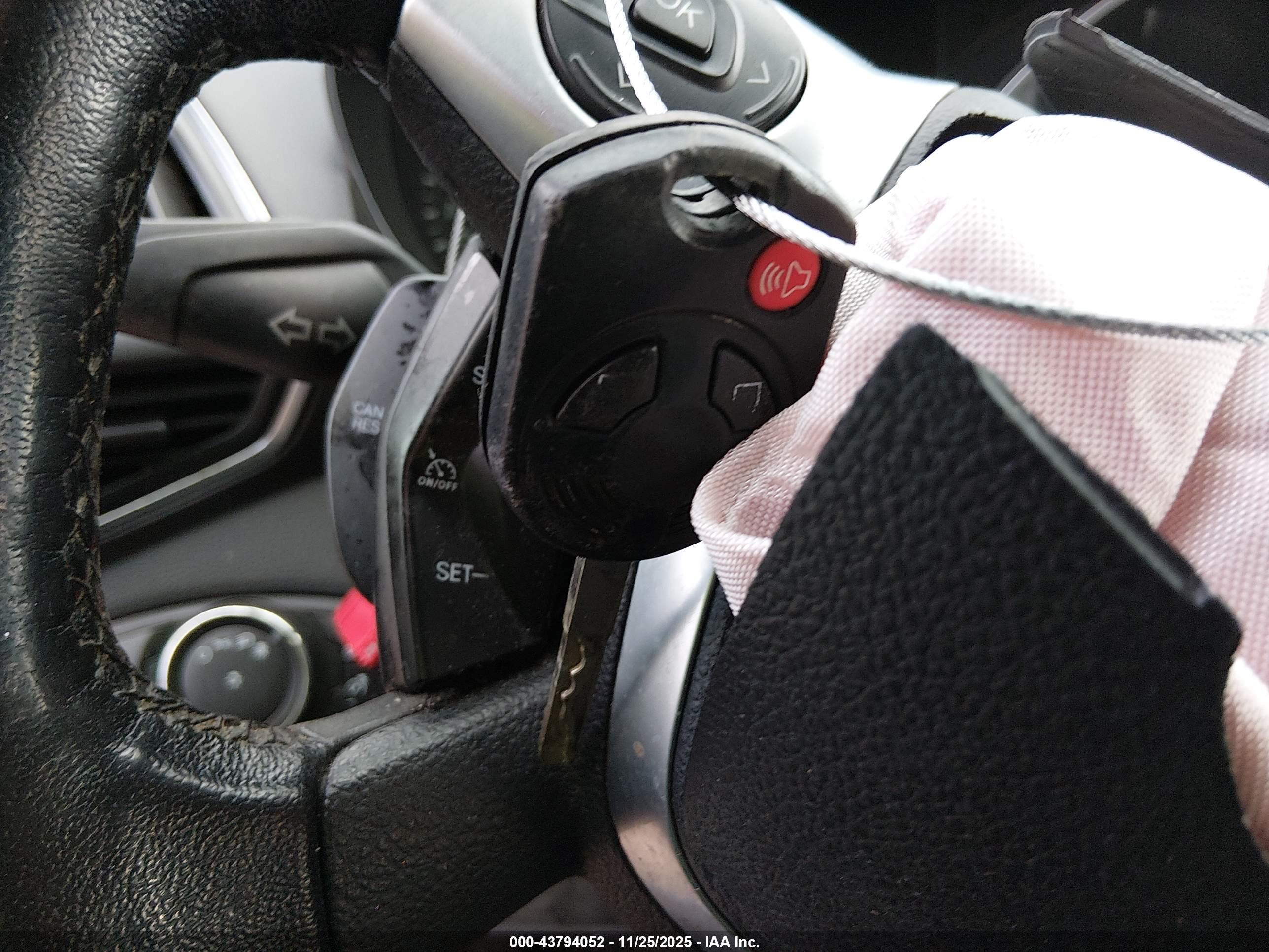 FORD ESCAPE image 11