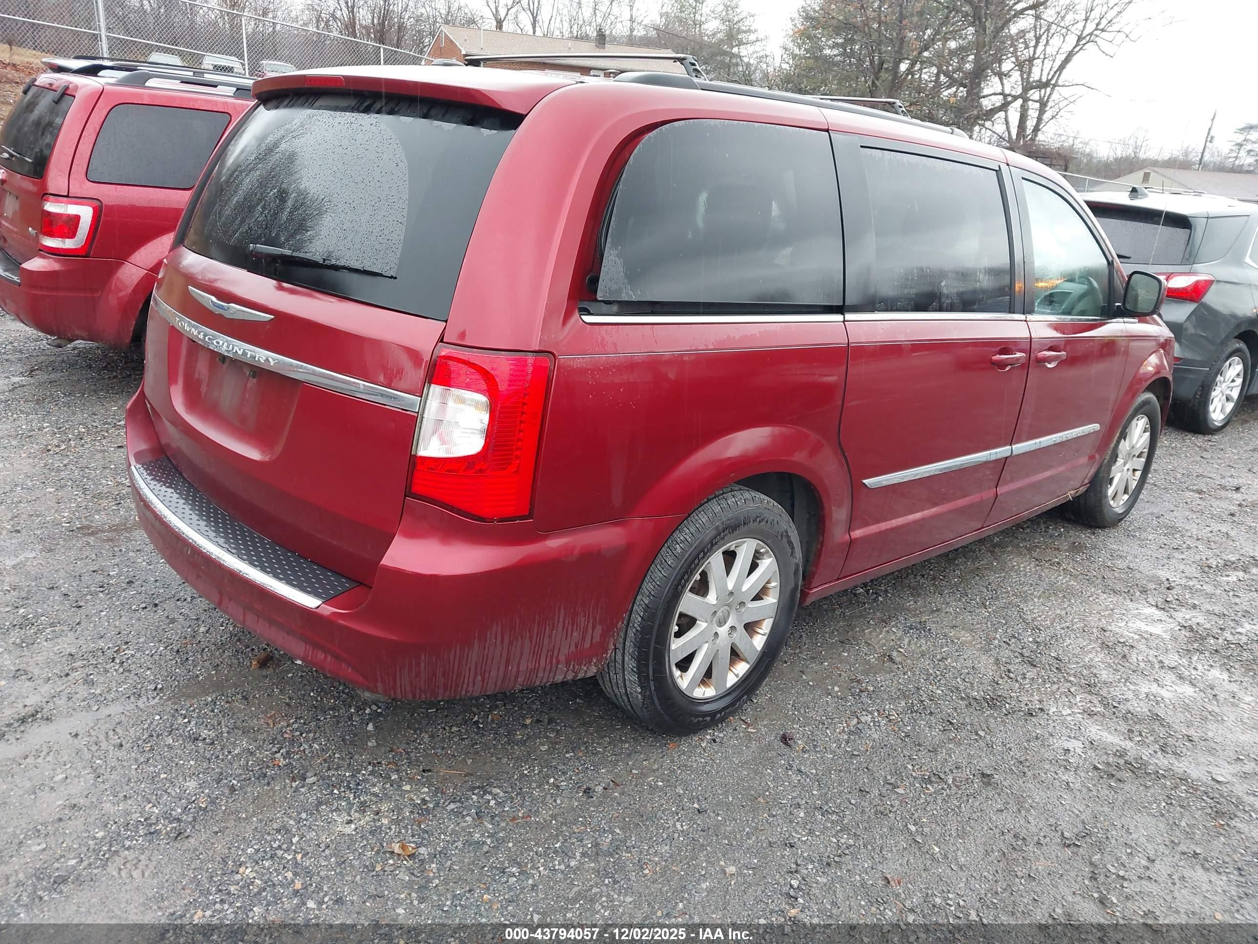 CHRYSLER TOWN image 4