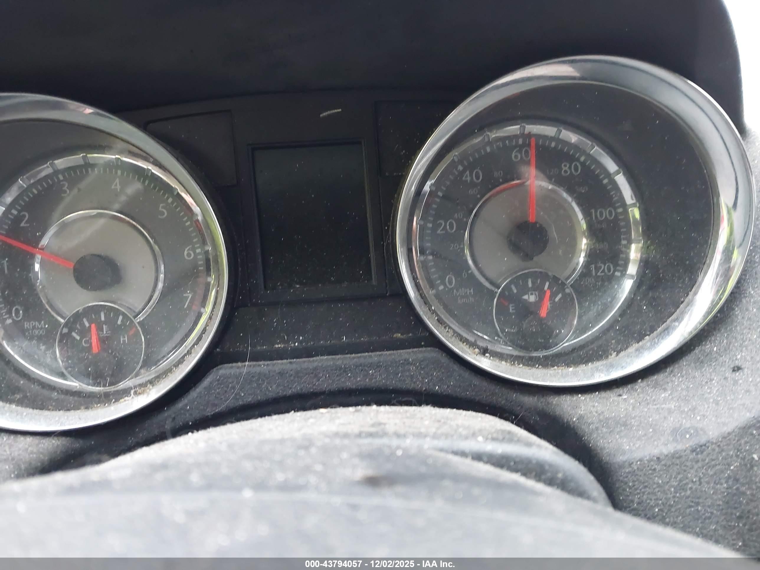 CHRYSLER TOWN image 7