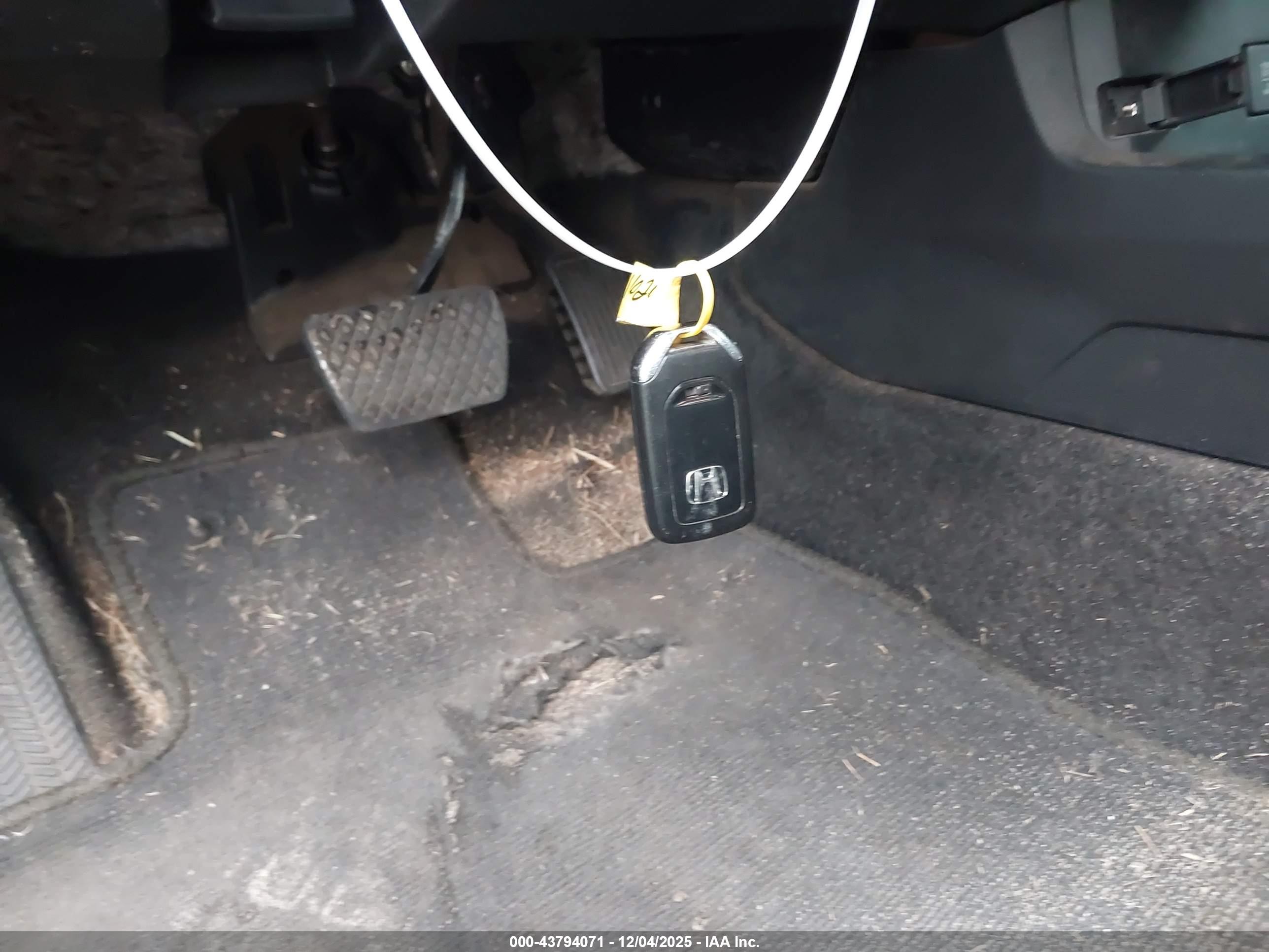 HONDA CIVIC image 11