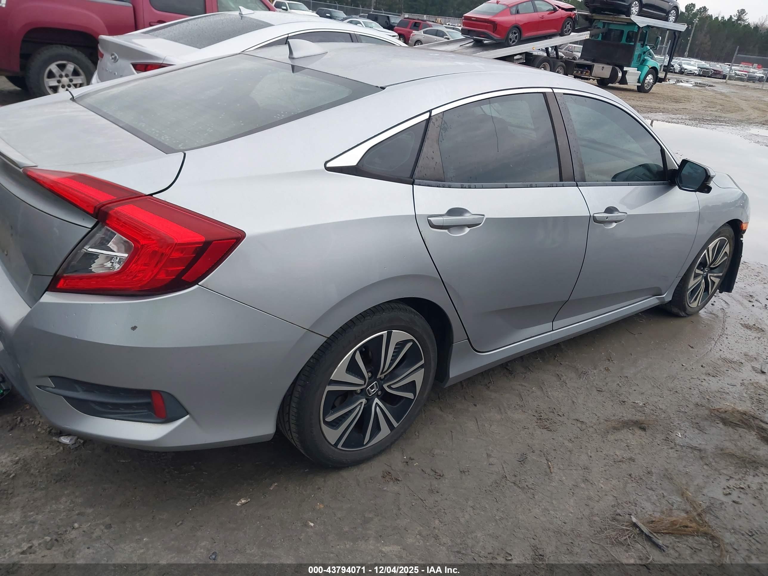 HONDA CIVIC image 4