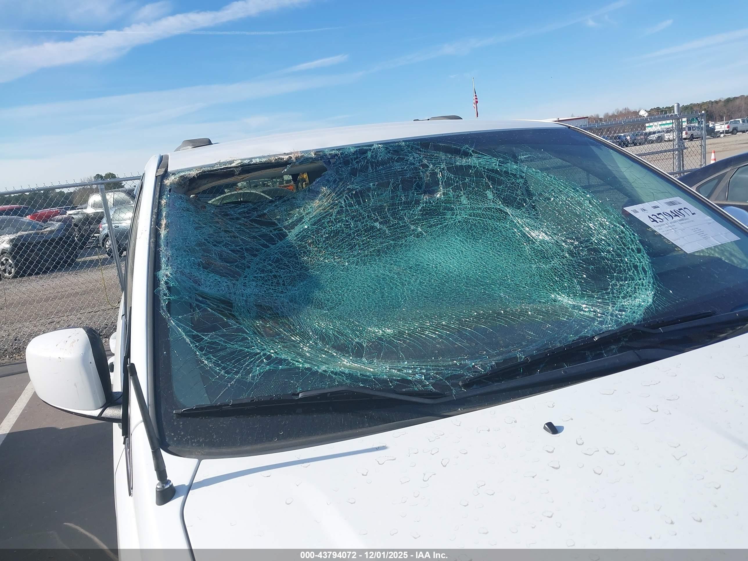 CHRYSLER TOWN image 6