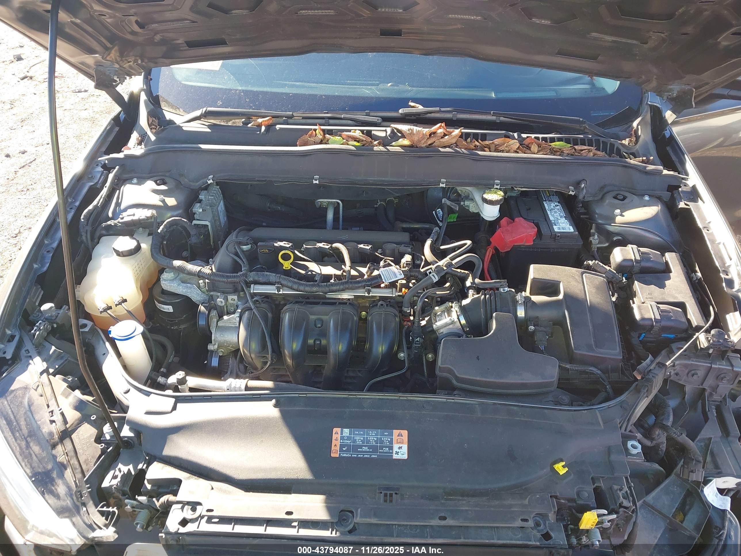 FORD FUSION image 10
