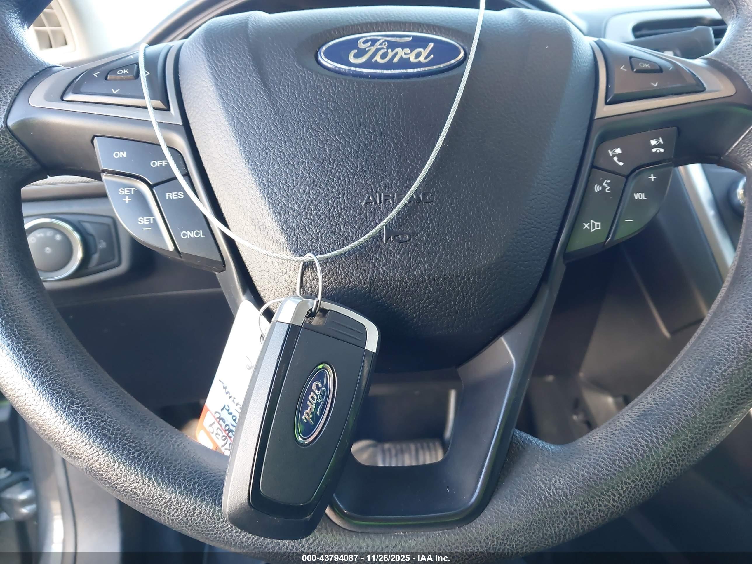 FORD FUSION image 11