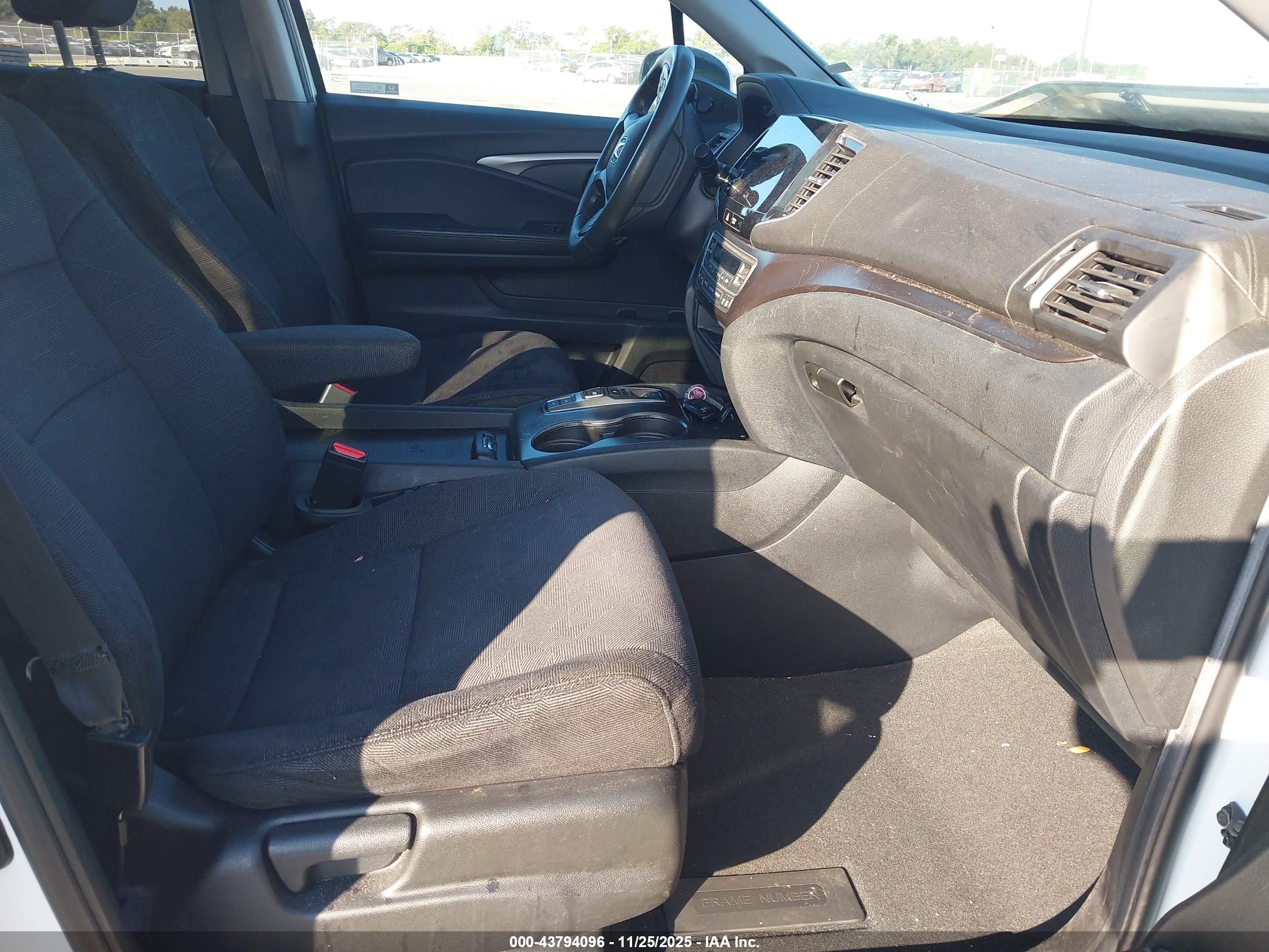 HONDA PILOT image 5
