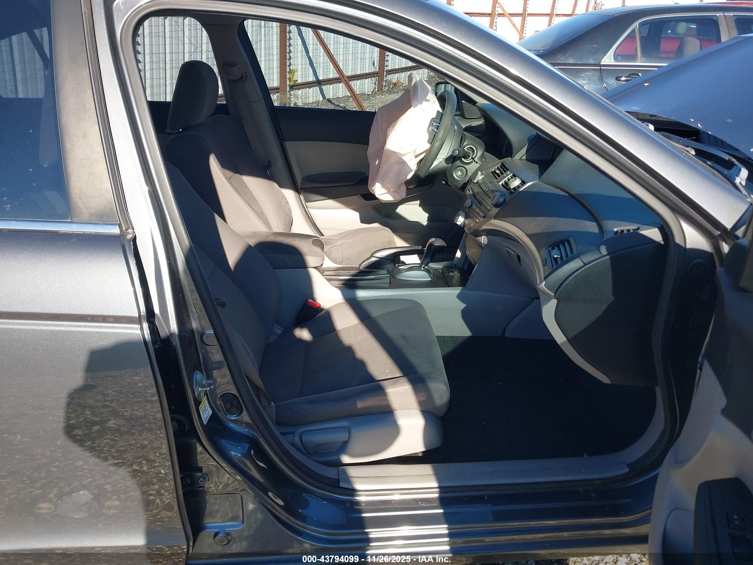 HONDA ACCORD image 5