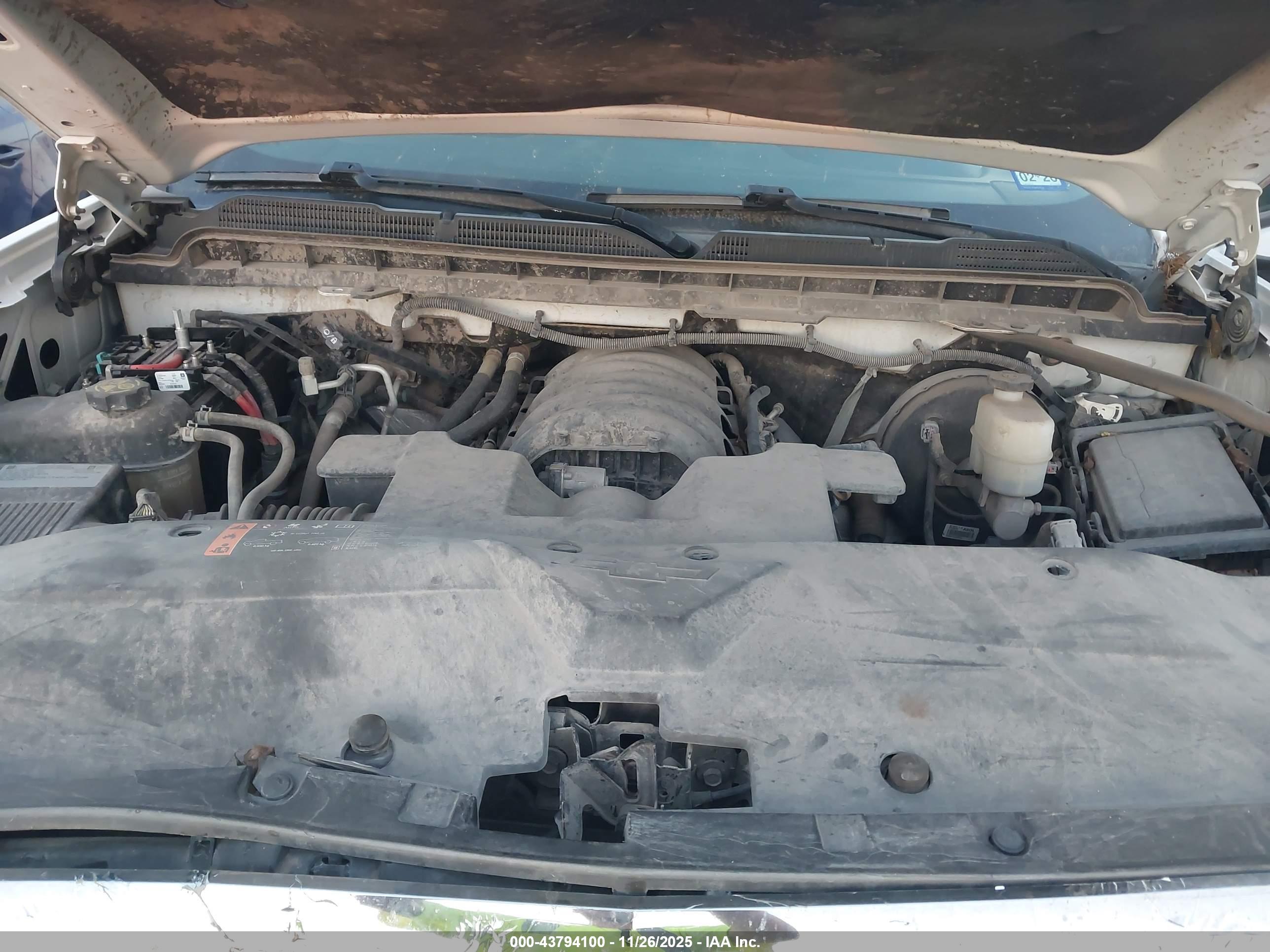 CHEVROLET SILVERADO image 10