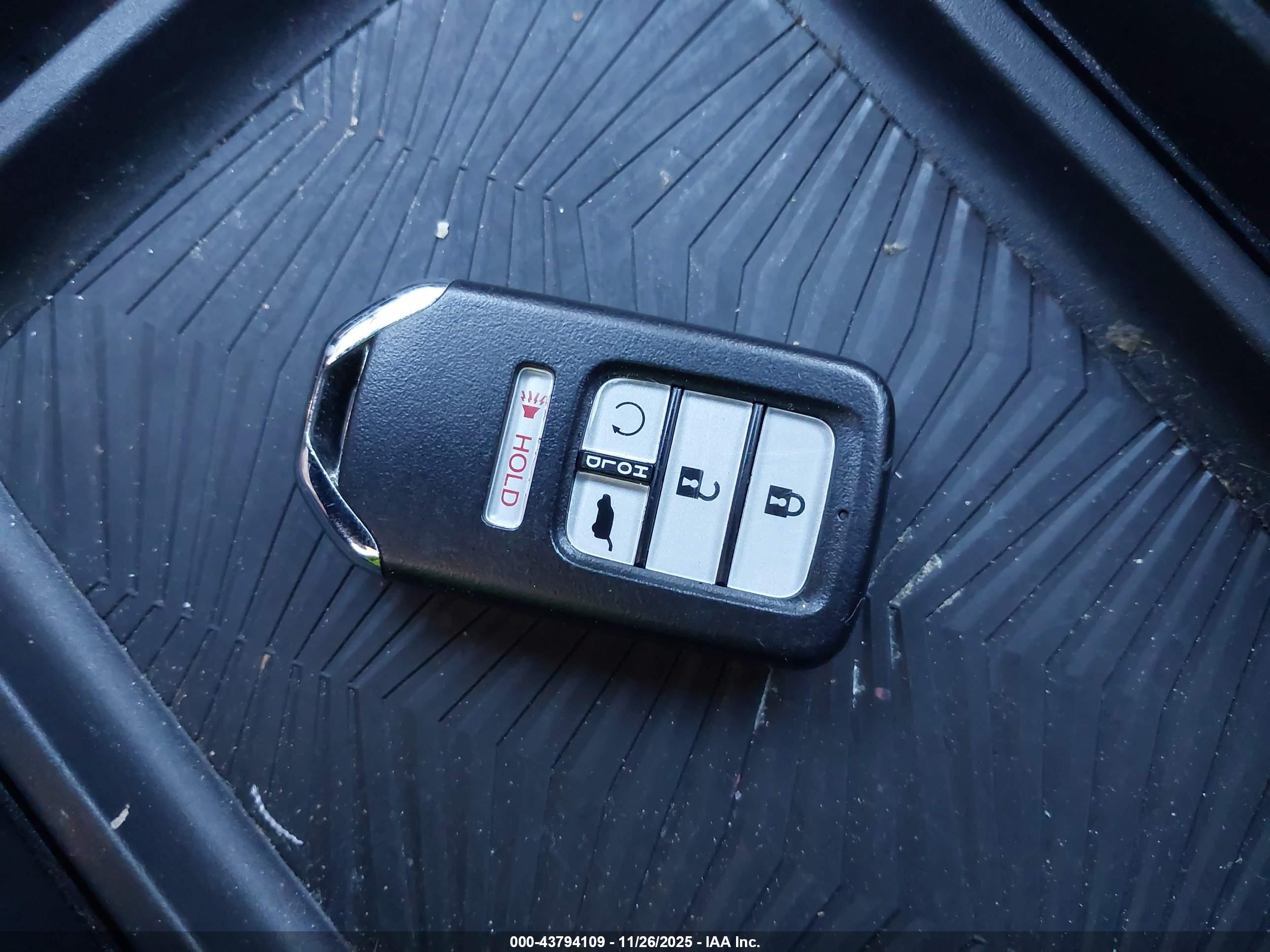 HONDA CR-V image 11