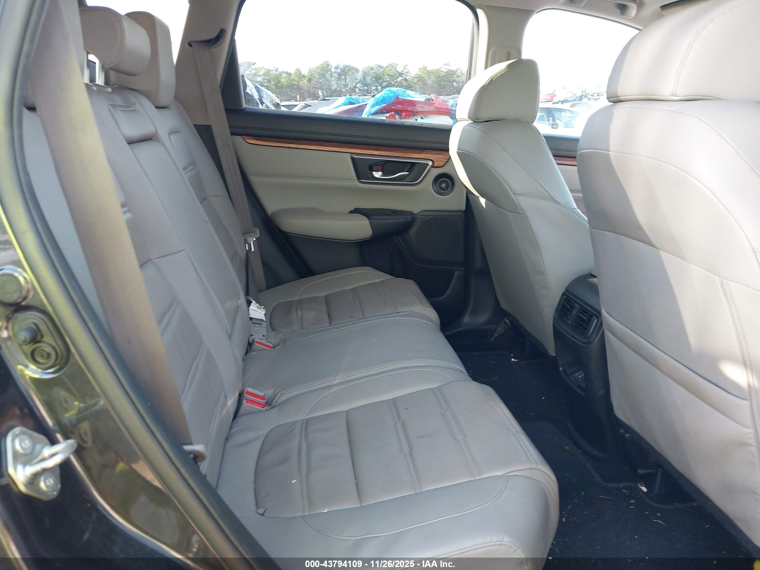 HONDA CR-V image 8