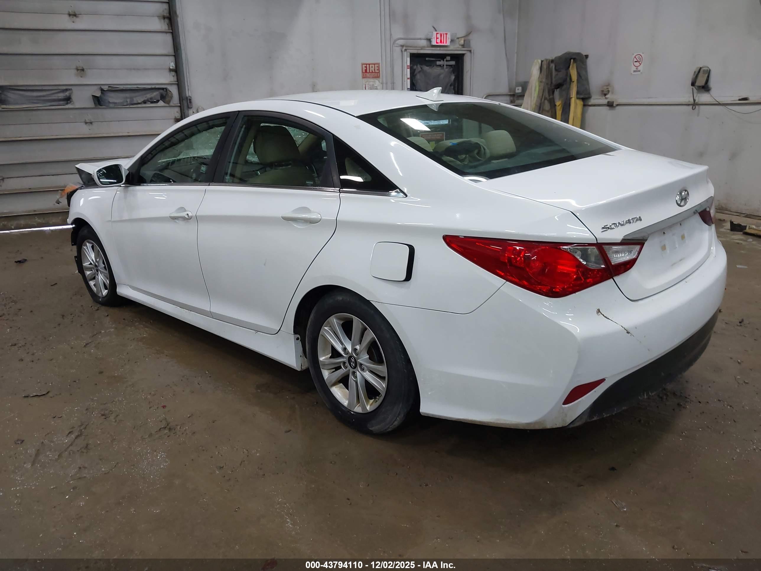 HYUNDAI SONATA image 3