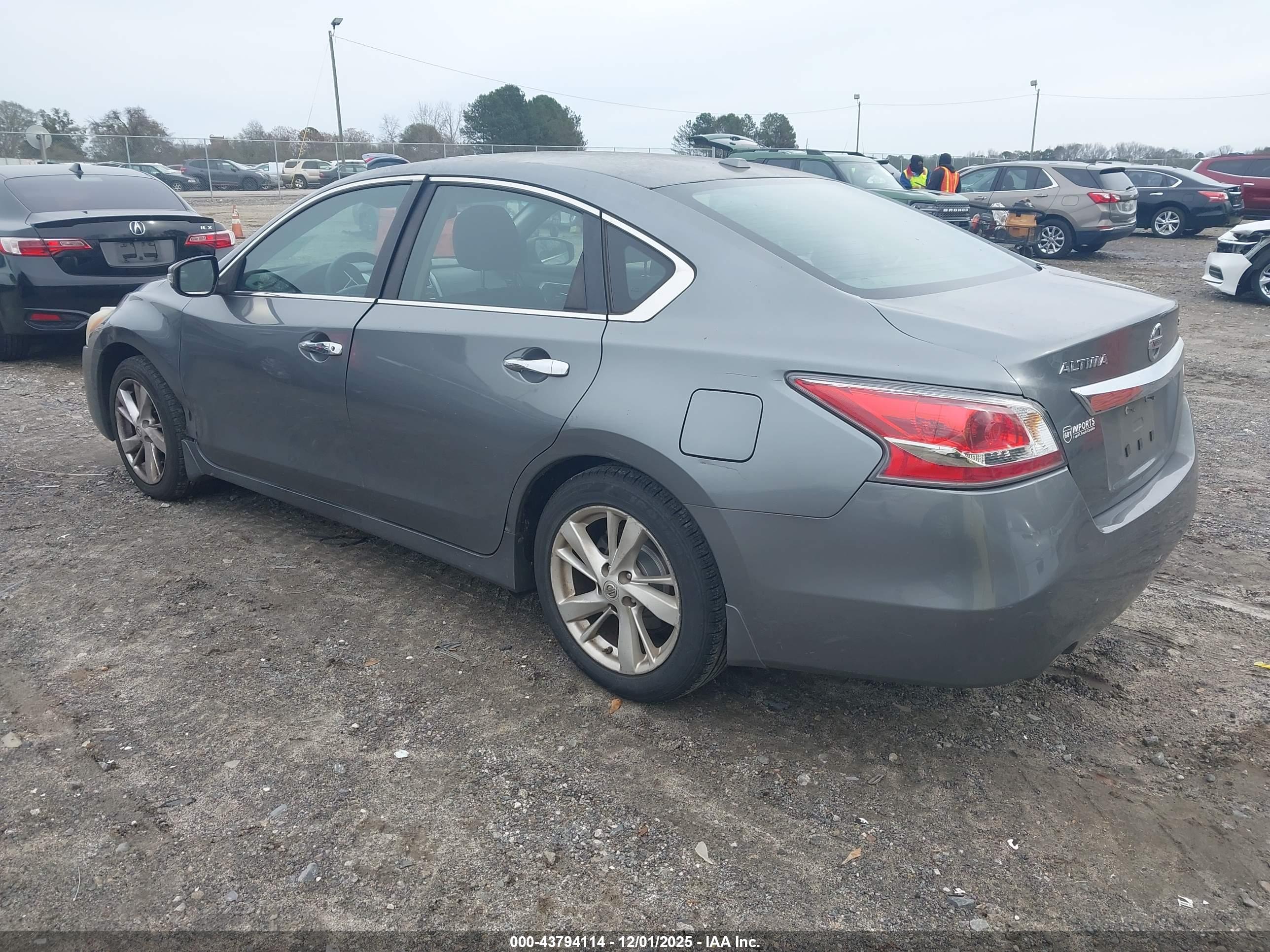 NISSAN ALTIMA image 3