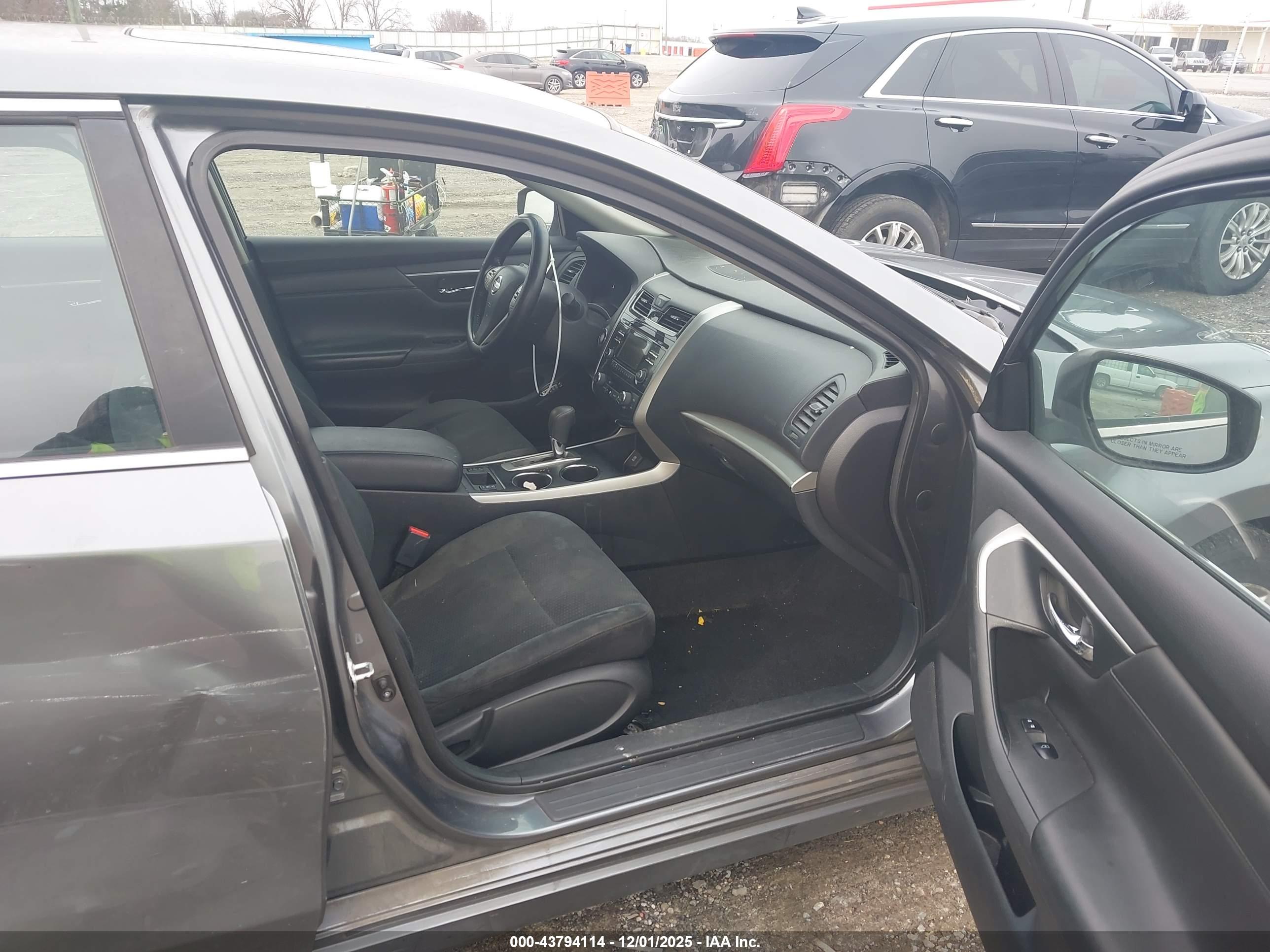 NISSAN ALTIMA image 5