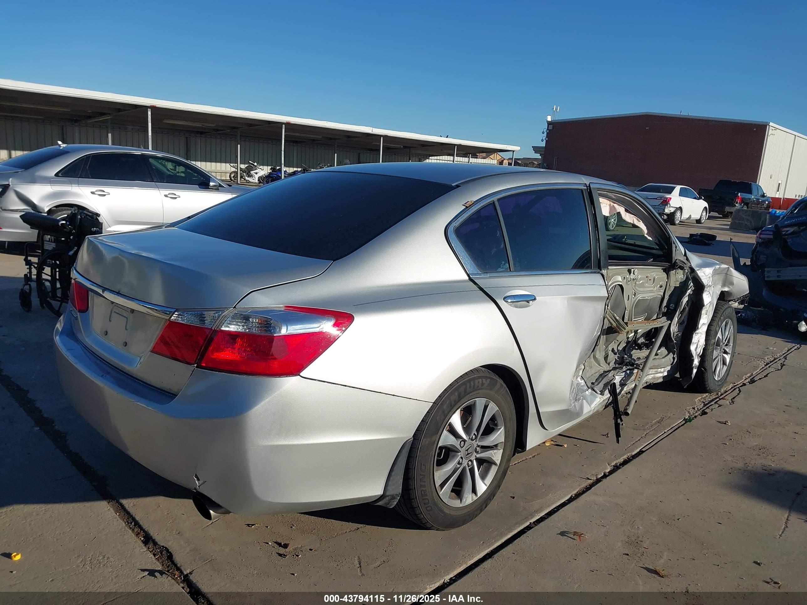 HONDA ACCORD image 4