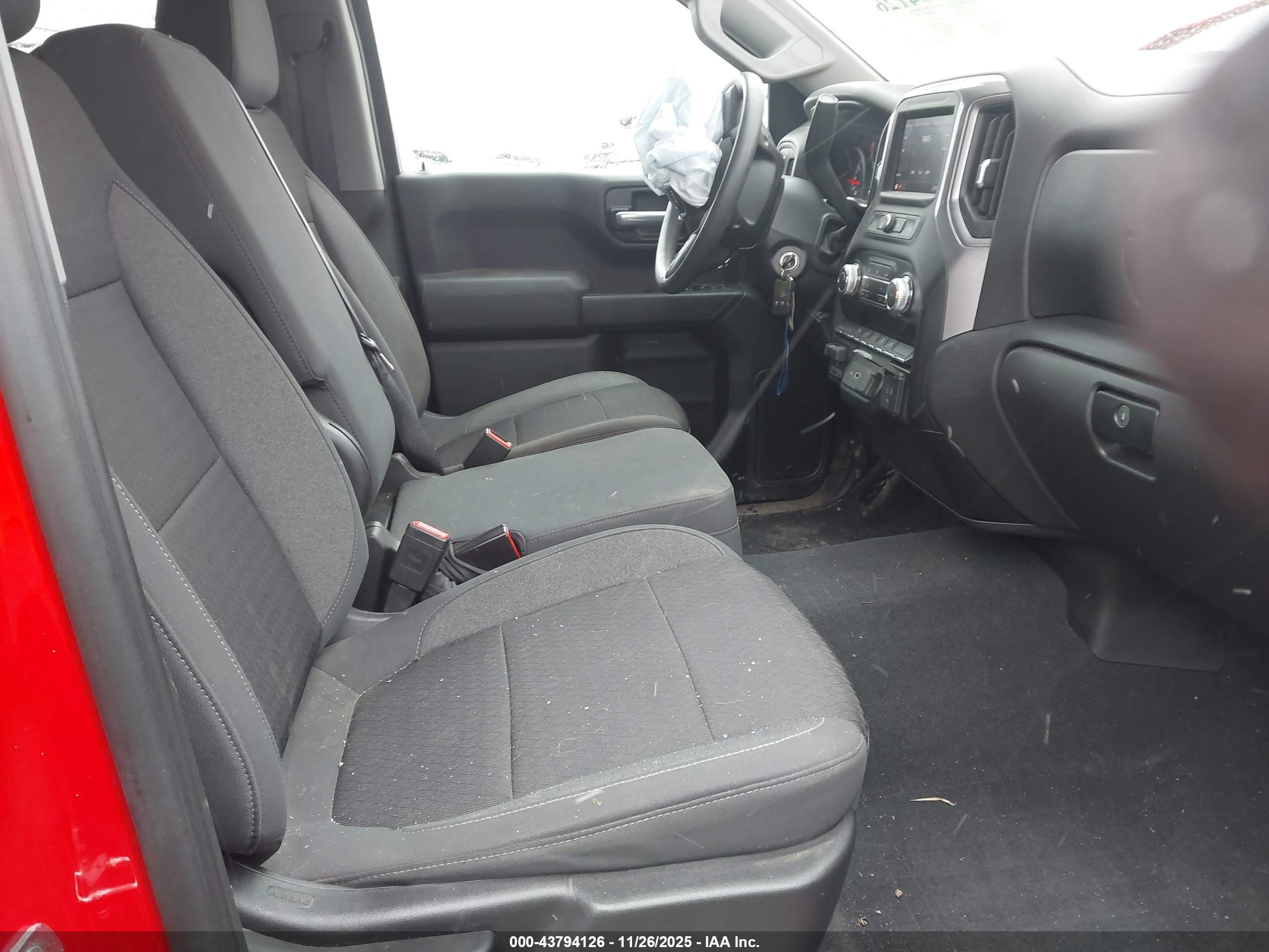 GMC SIERRA image 5
