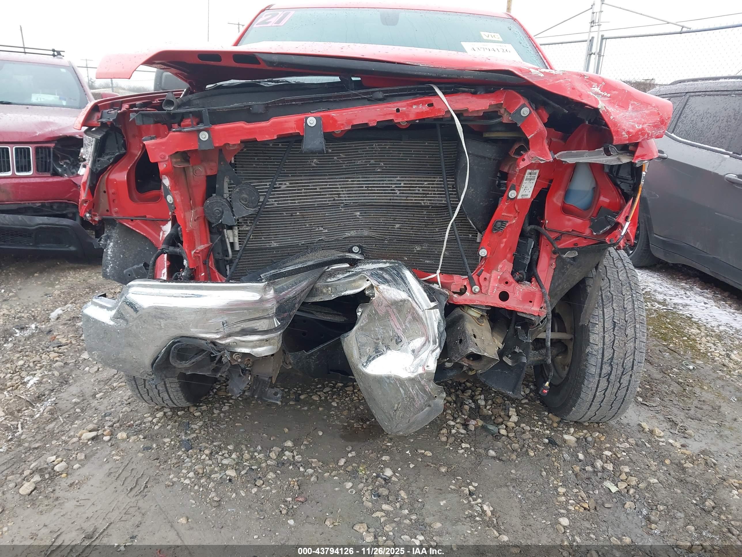 GMC SIERRA image 6