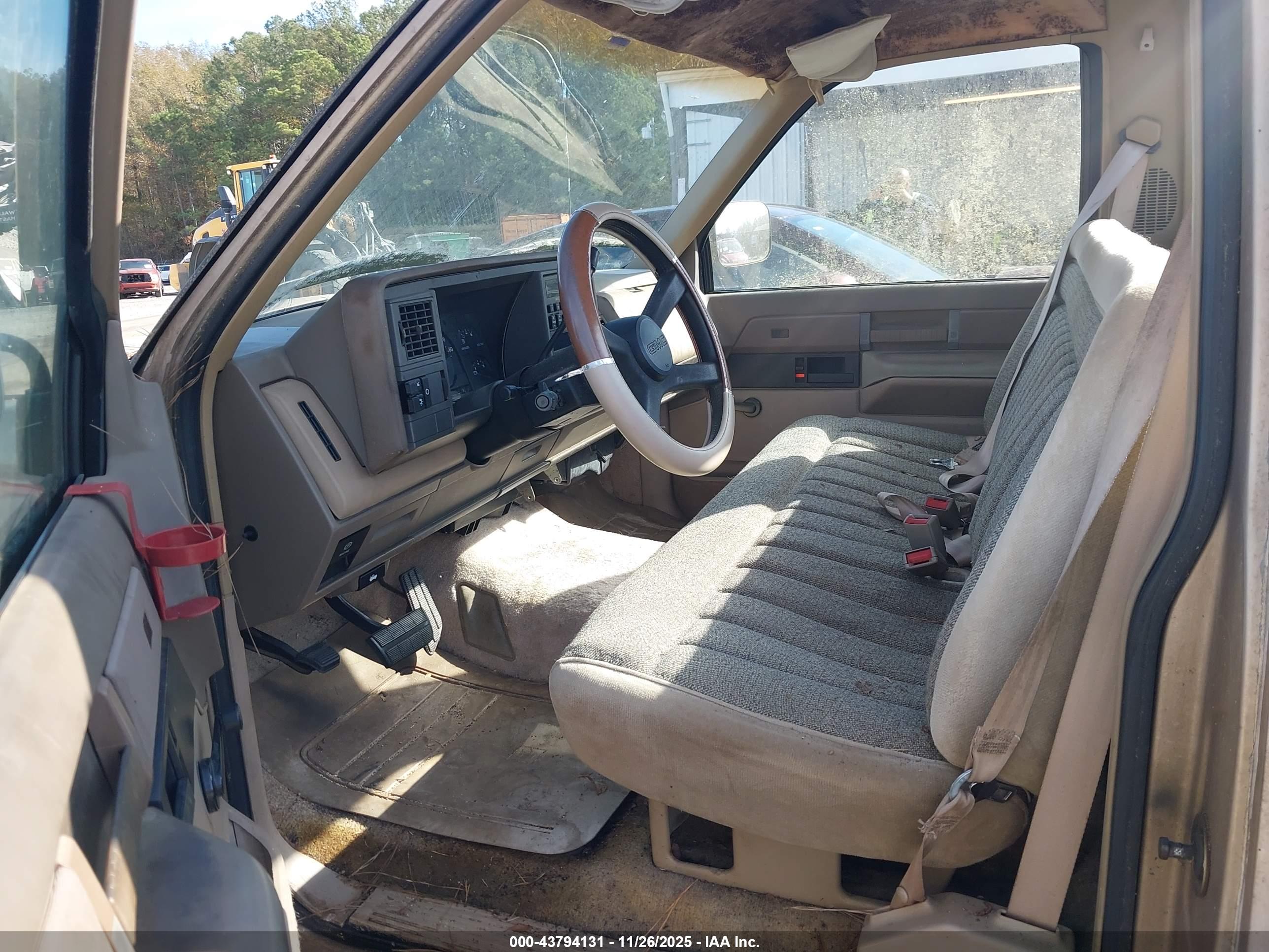 GMC SIERRA image 5