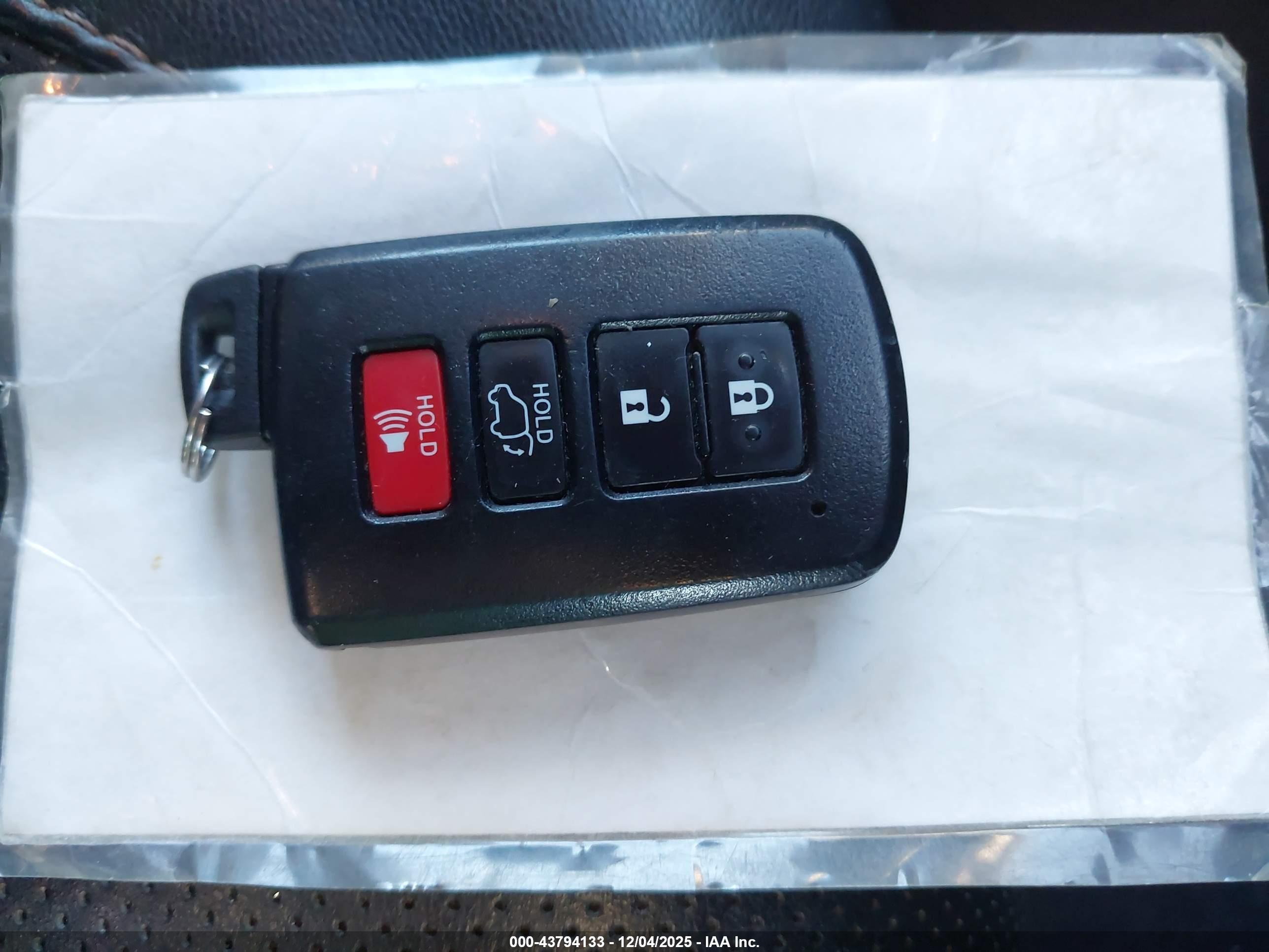 TOYOTA HIGHLANDER image 11