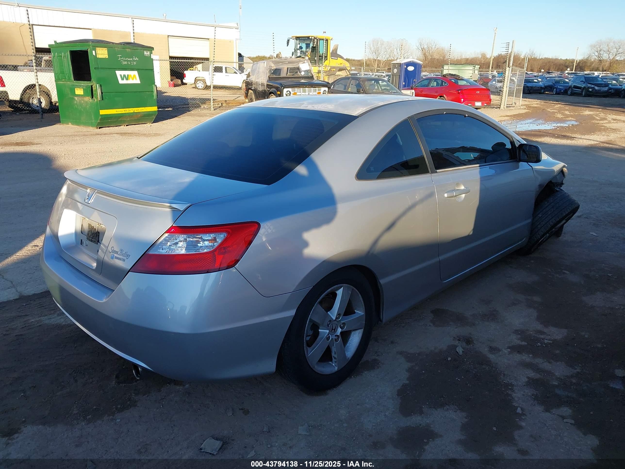 HONDA CIVIC image 4