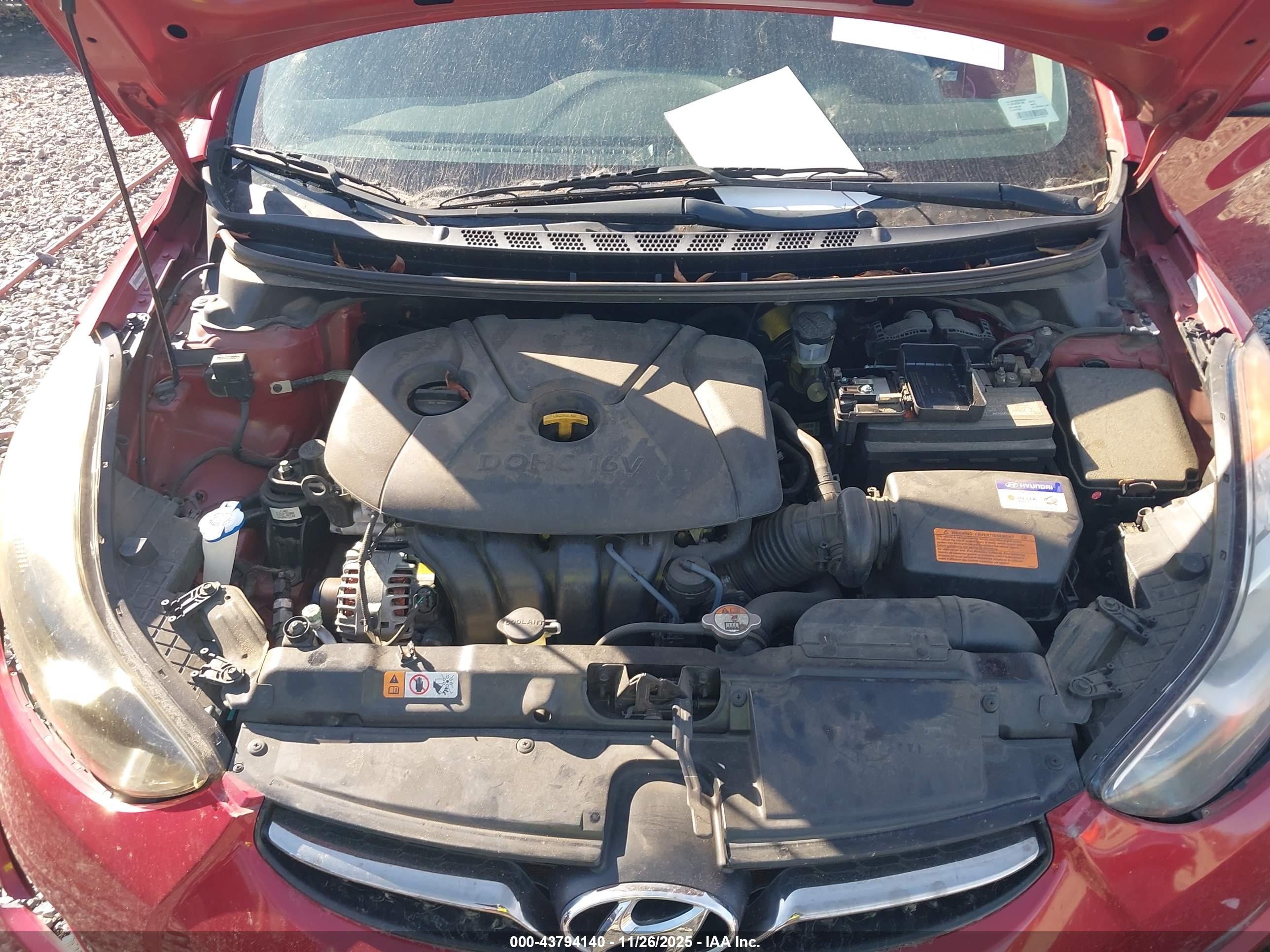 HYUNDAI ELANTRA image 10